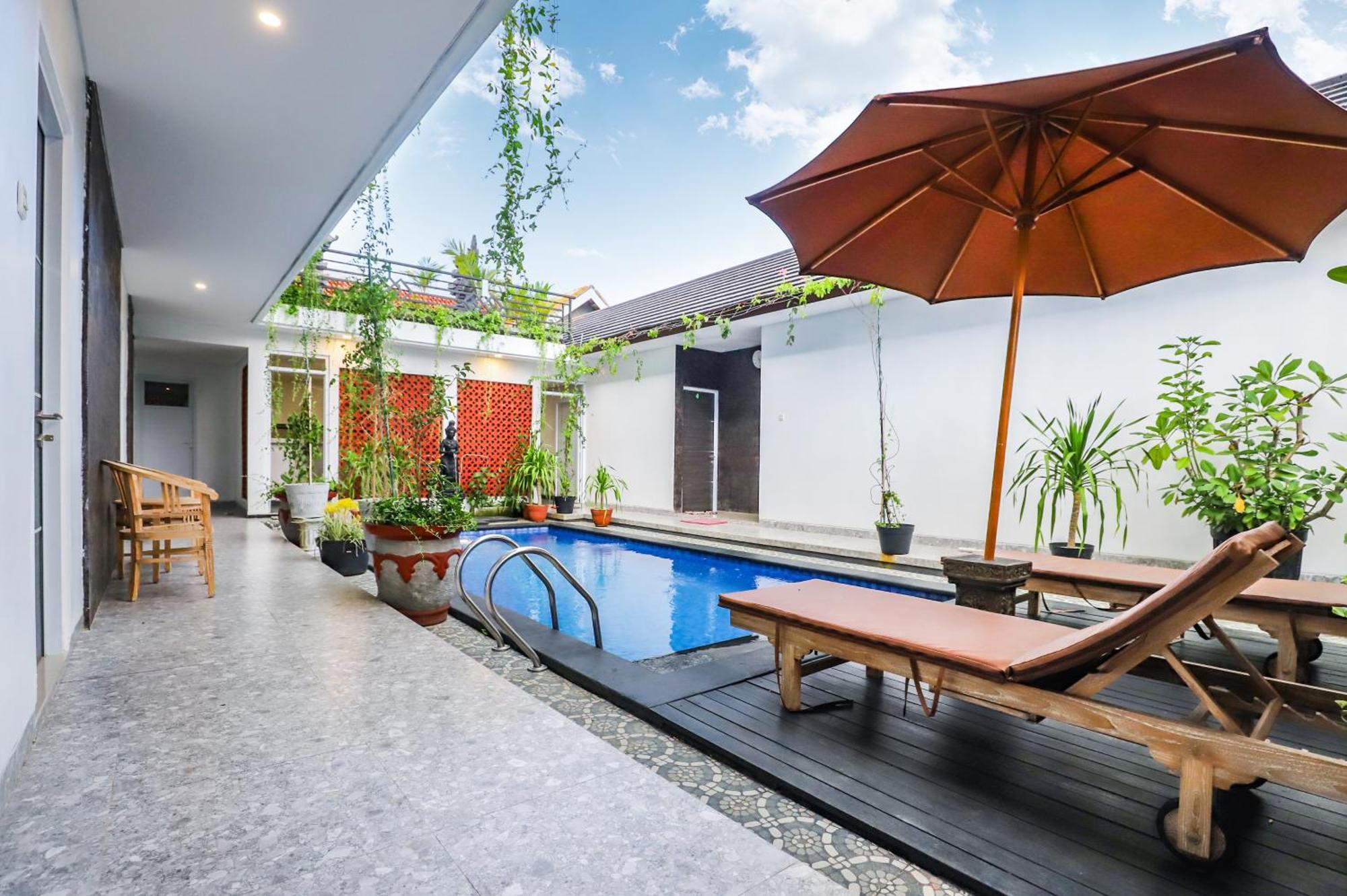 White Blue House - Private Room, Shared Pool And Kitchen - 8 Guest house