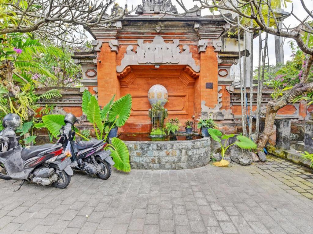 Oyo 91503 Gedong Ayu Near Sanur