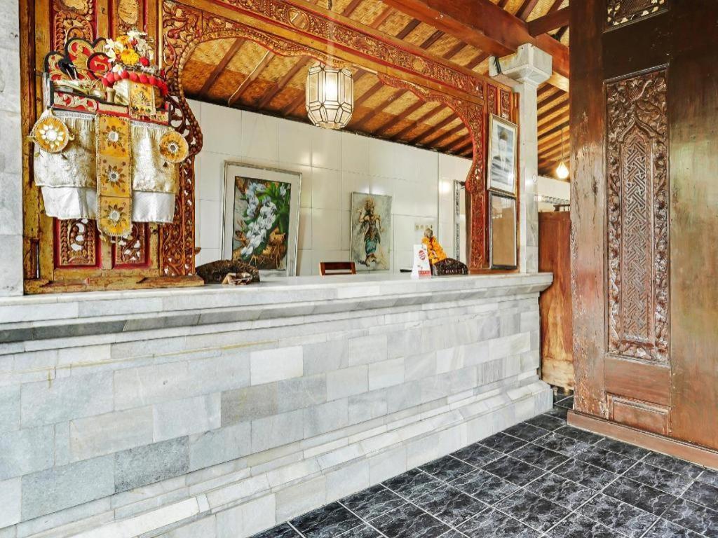 Oyo 90640 Agung Kartini Hotel