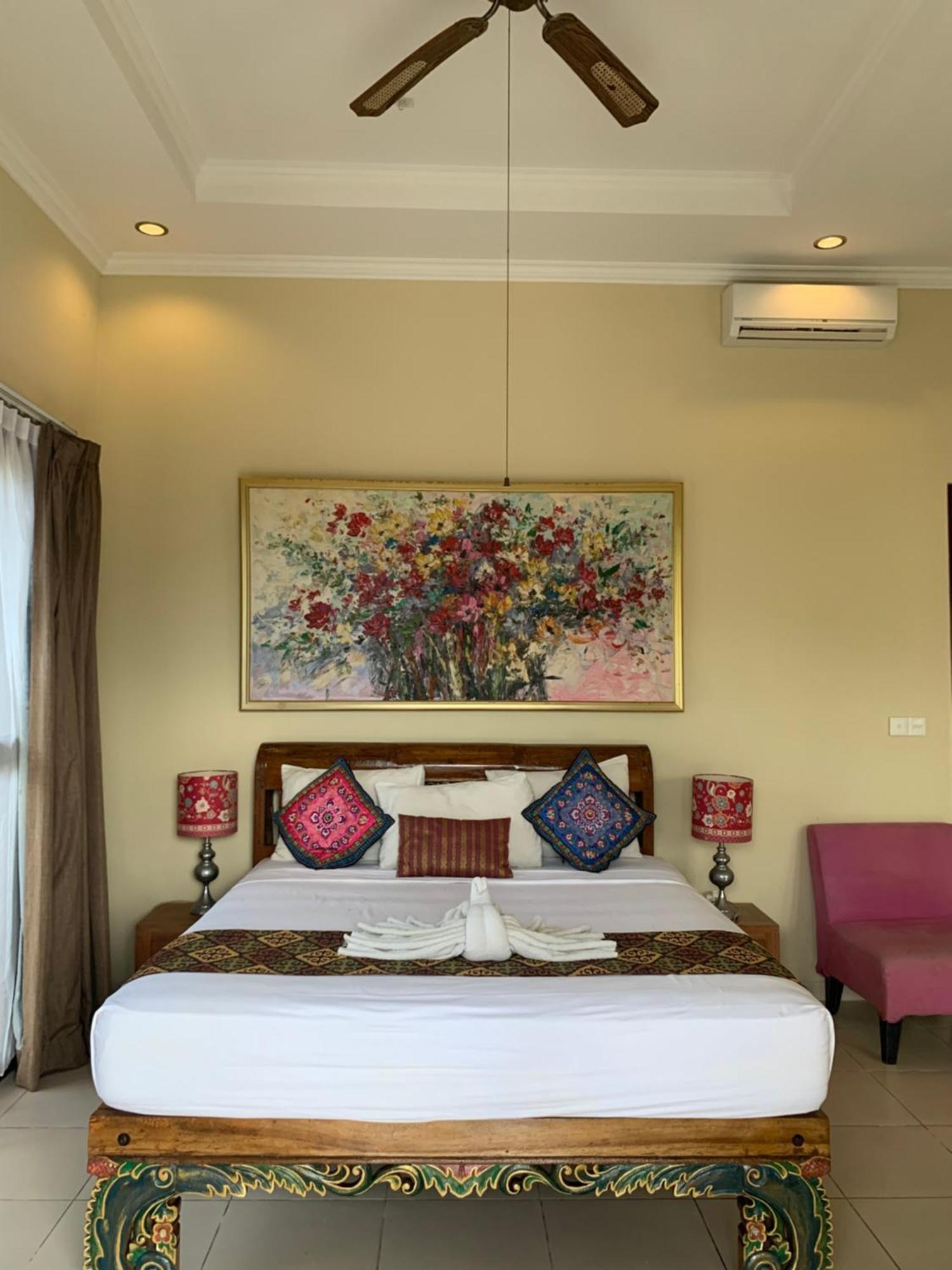 Maha Lakshmi Private & Retreat *