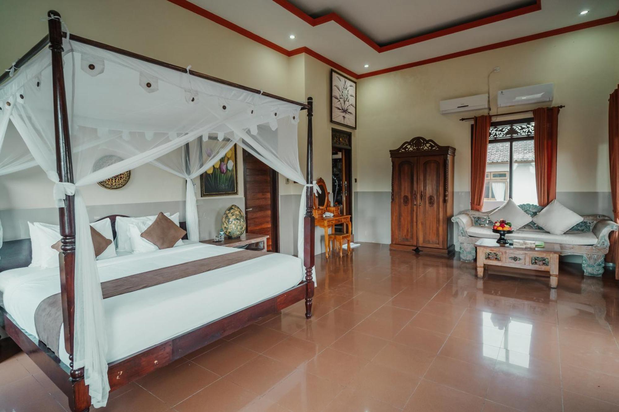 Grand Ashanti Vila