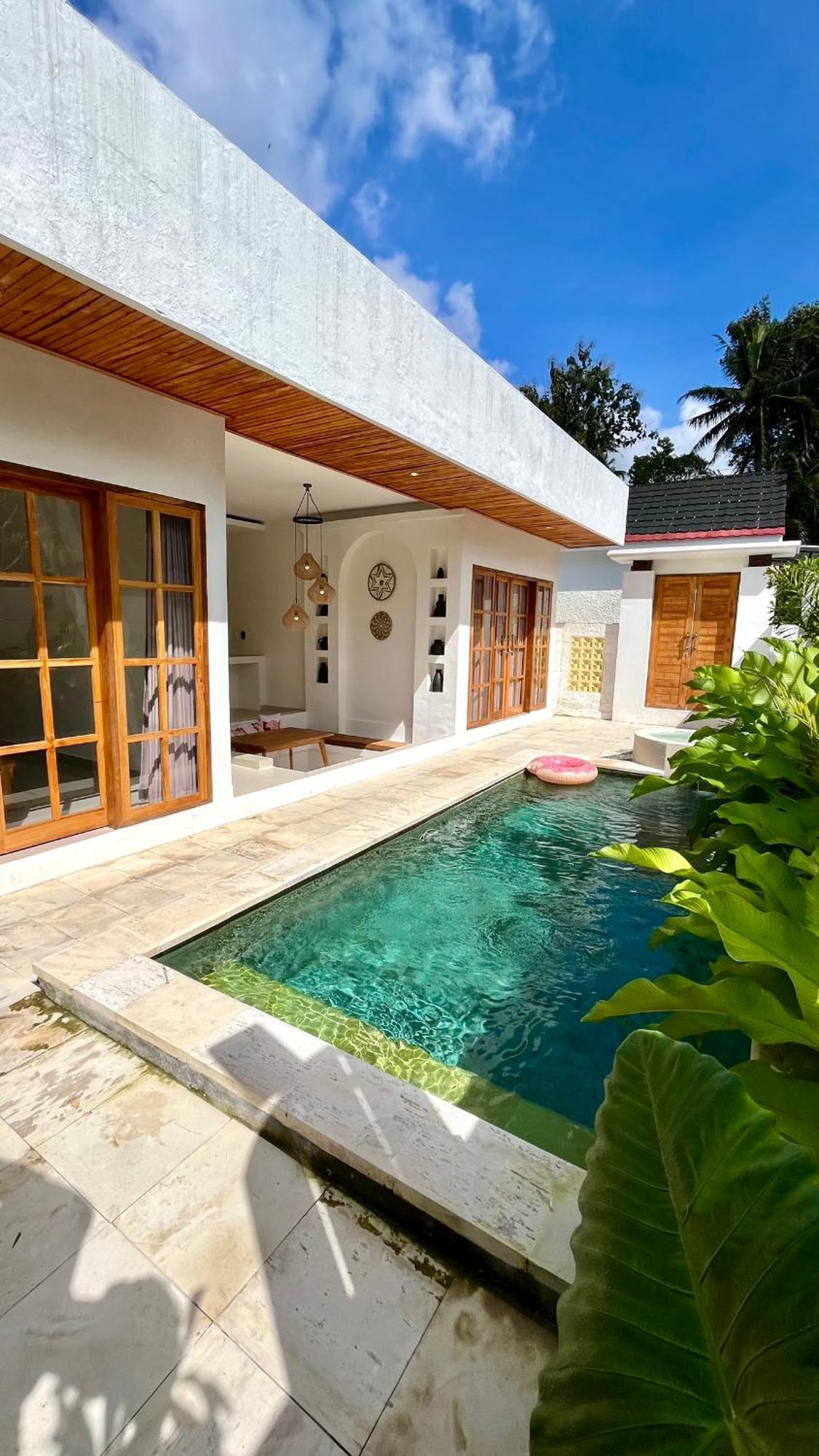 Villa Hendra 1 *