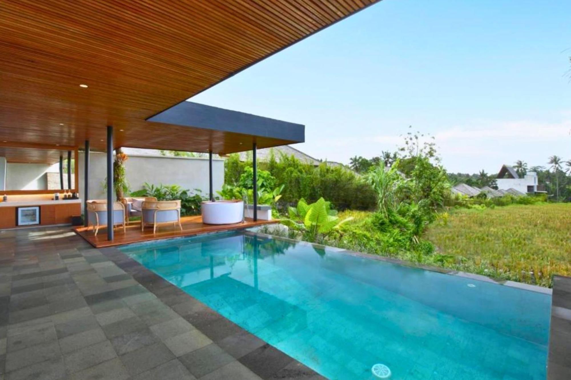 Entire 2br Royal Ricefield Pool Zn56