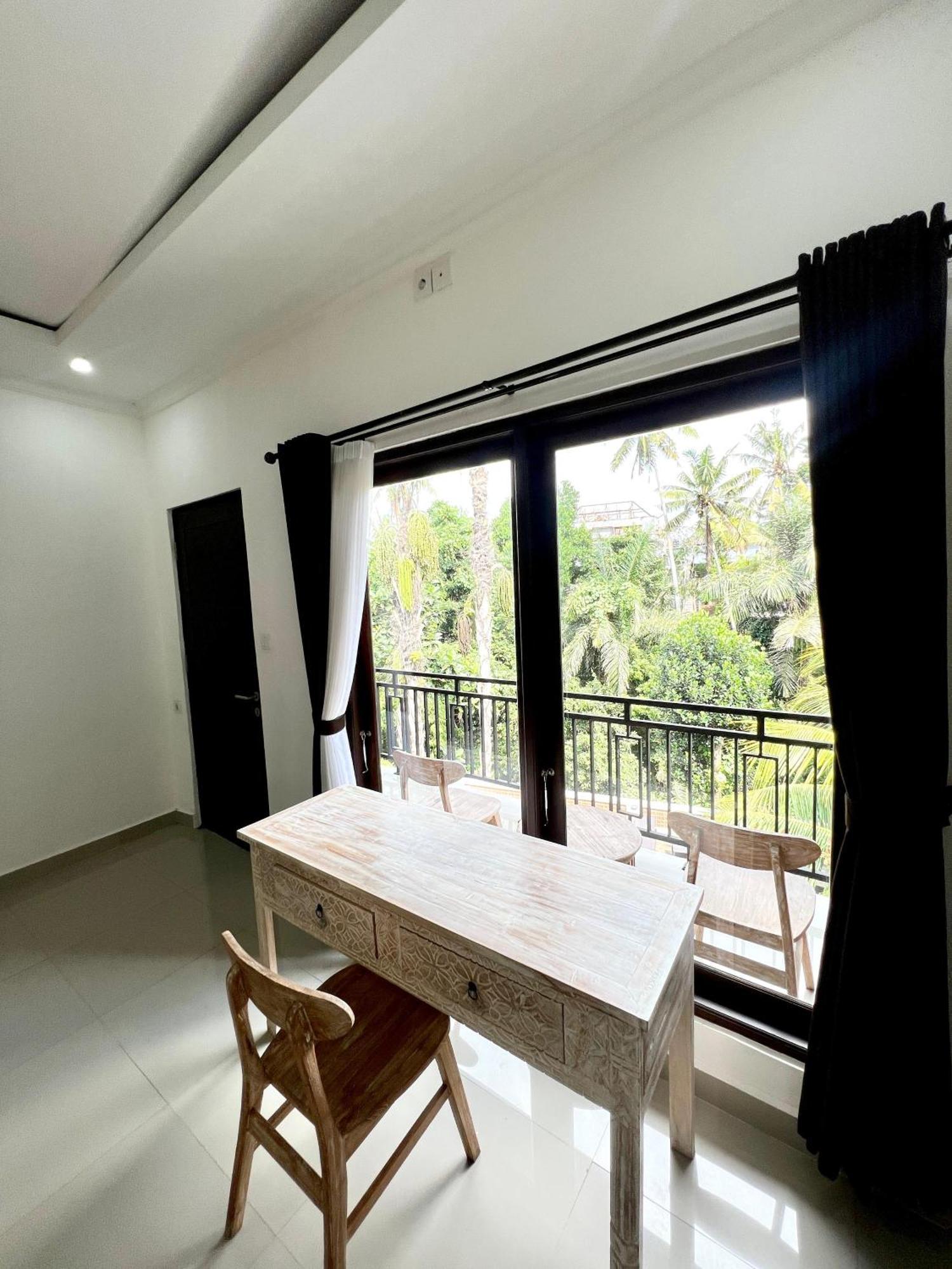 Hanaka Riverside Guest house Ubud (Bali)