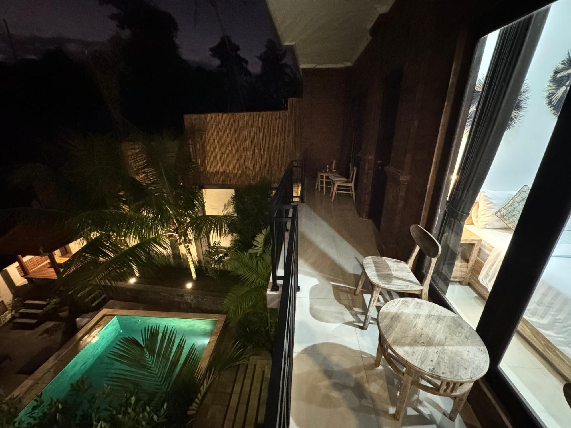 Hanaka Riverside Guest house *