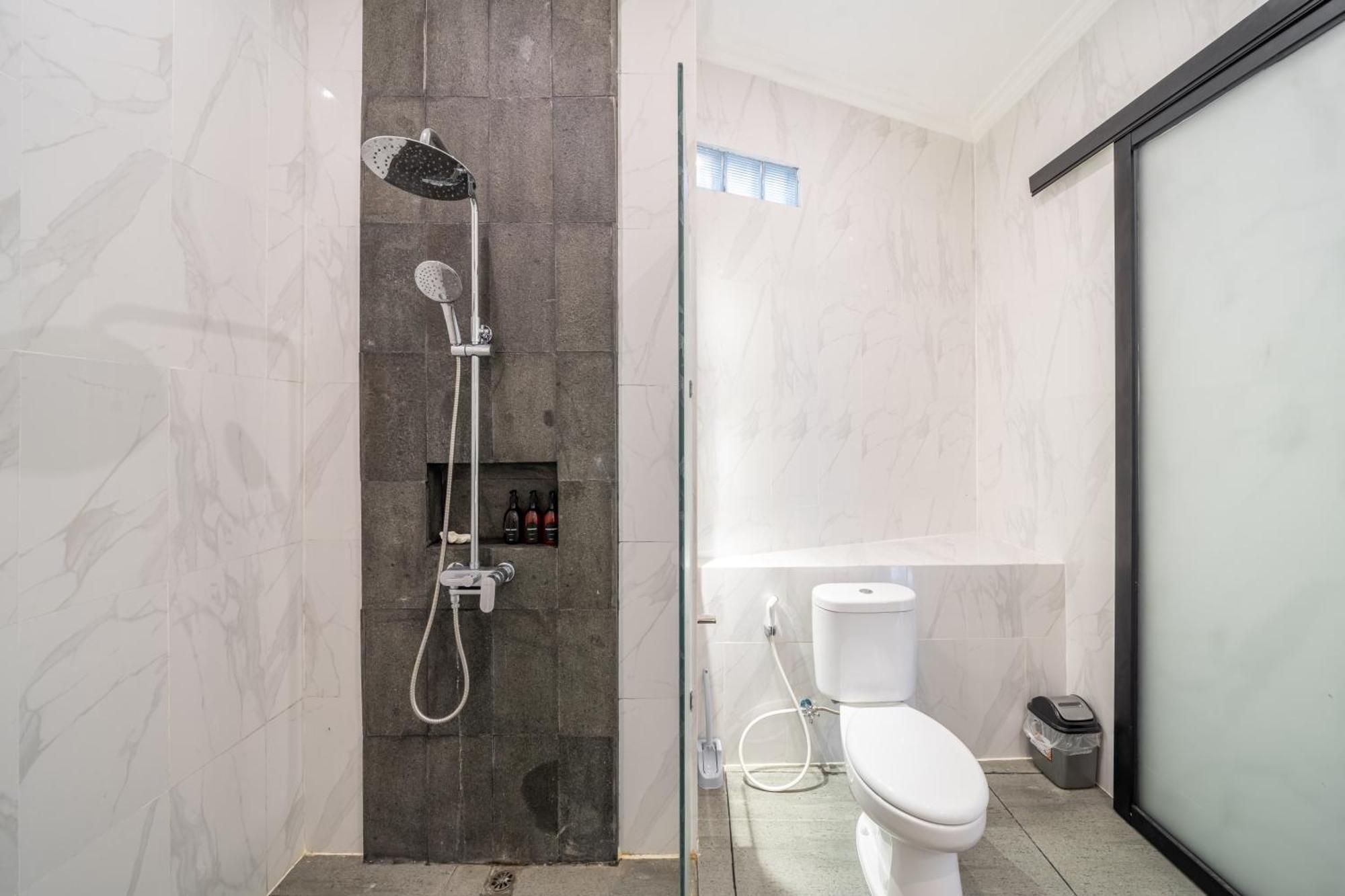 Hidden Gem Revealed - Book Now & Save On Your Brand New Jungle 3br! Villa