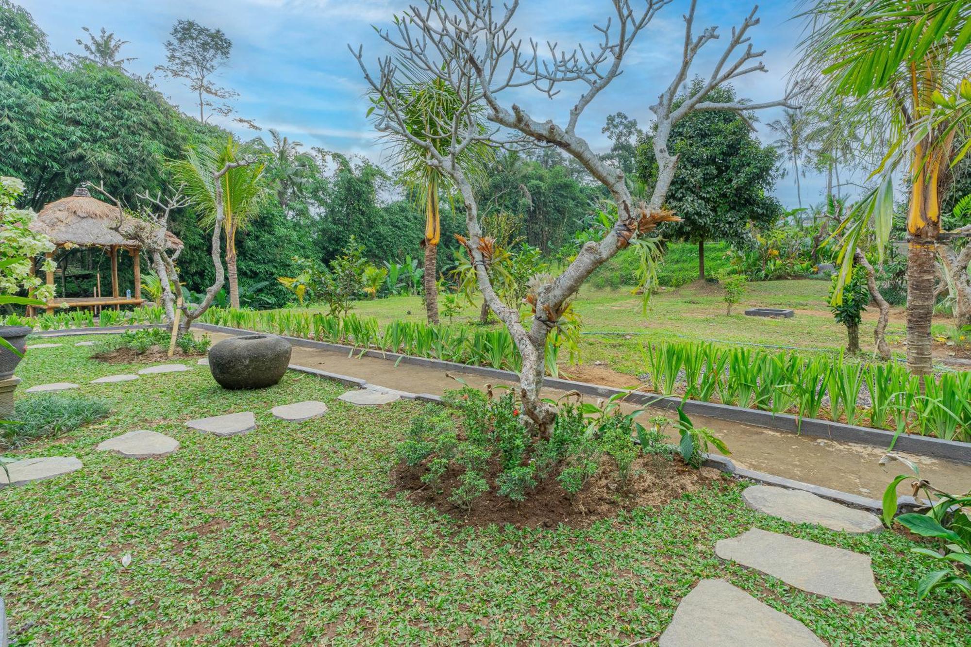 Puri Kurnia Ayu Wisma tamu