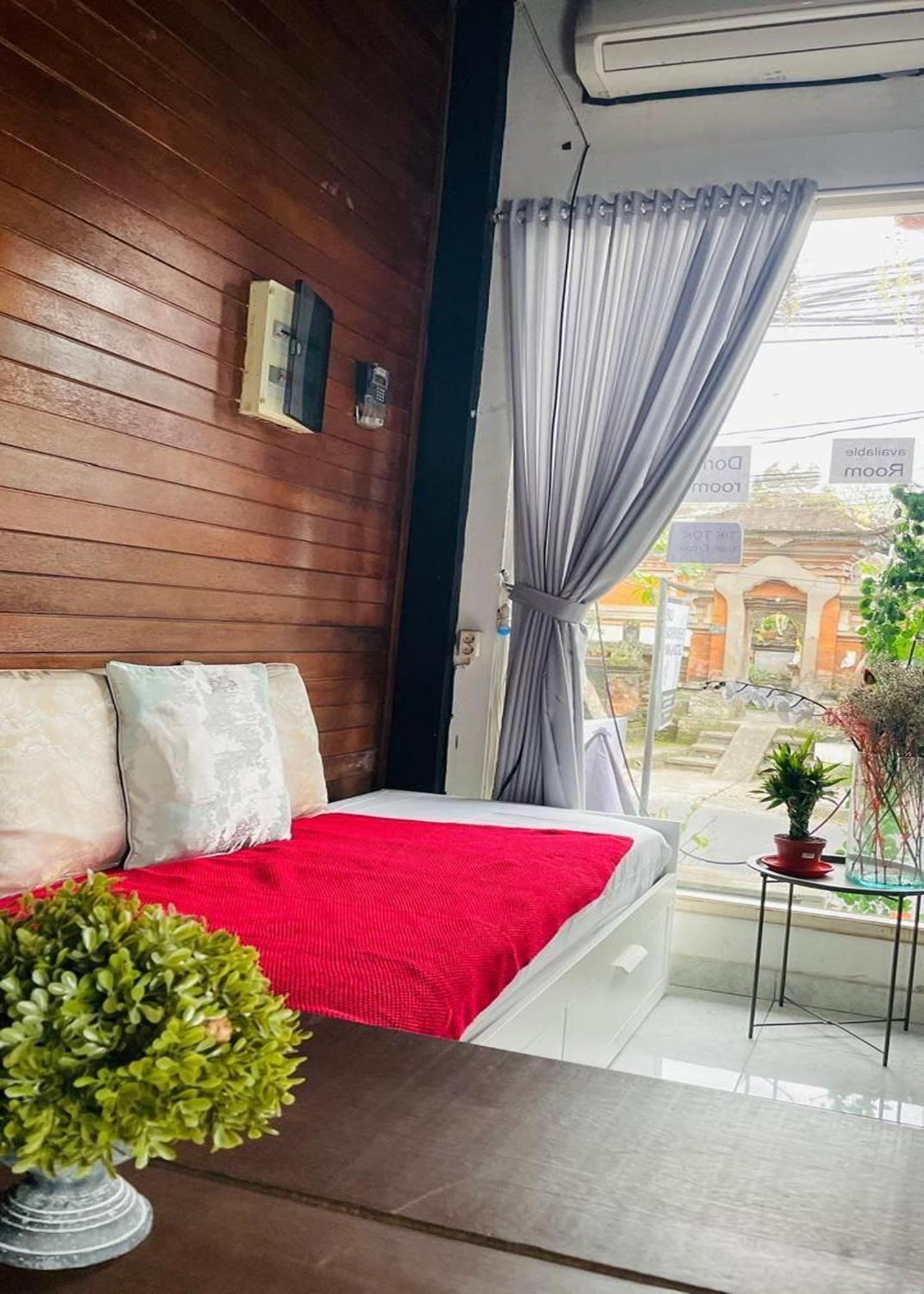 Capsule hotel Bali Backpacker & *