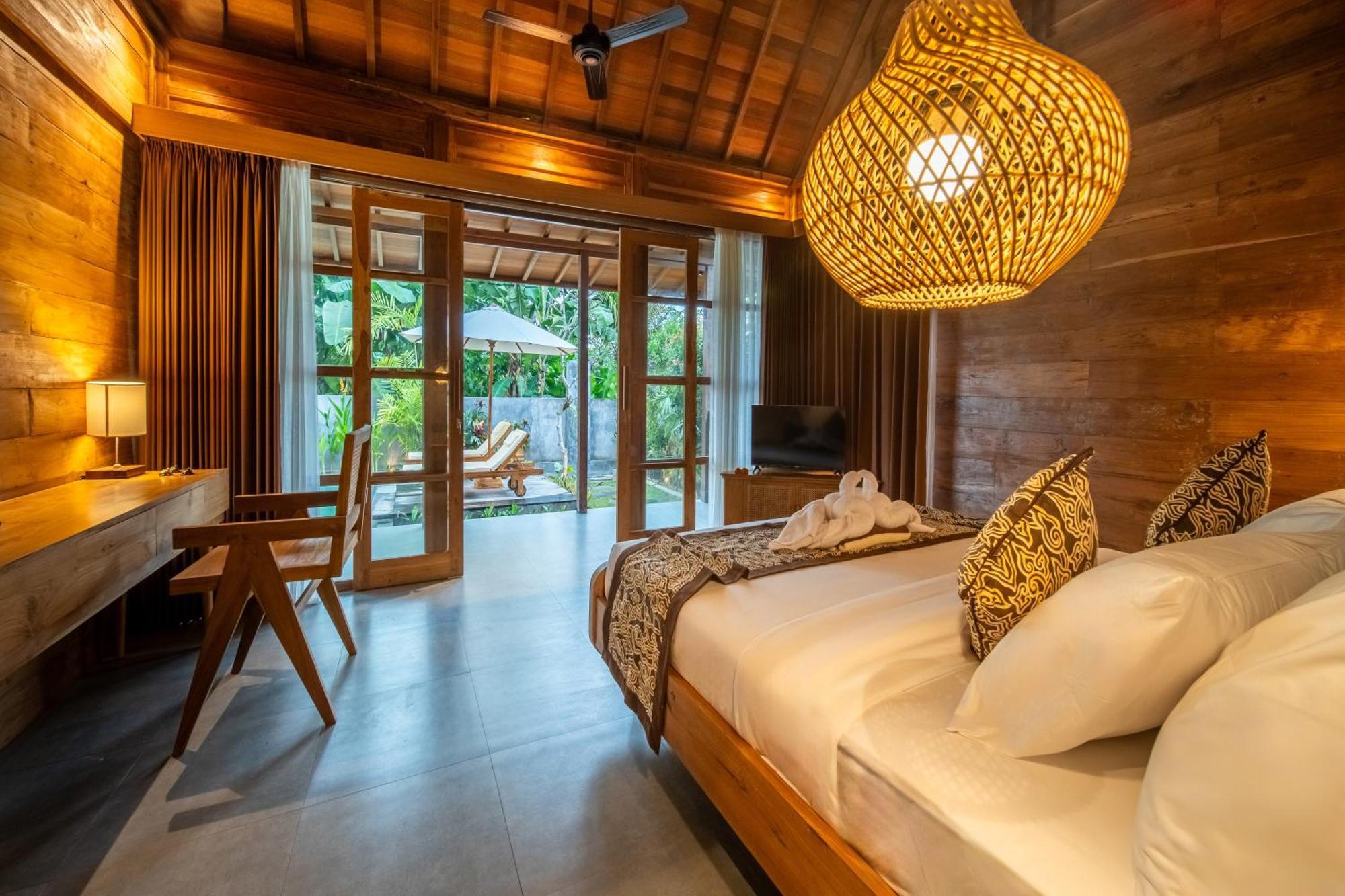 Villa Kayu Retreat - Traditional Luxe In Calm Area Of *