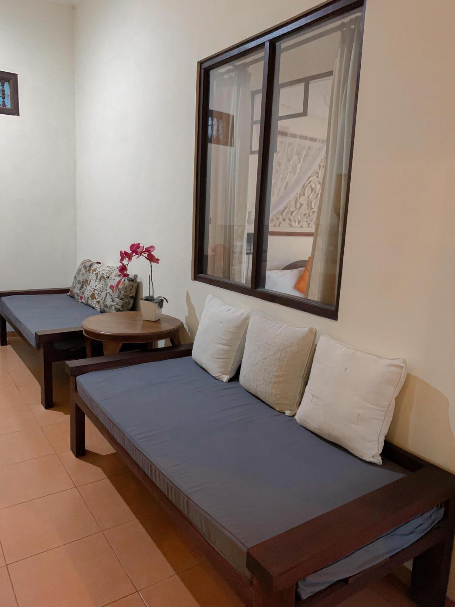Kukuh House Taman percutian 3*