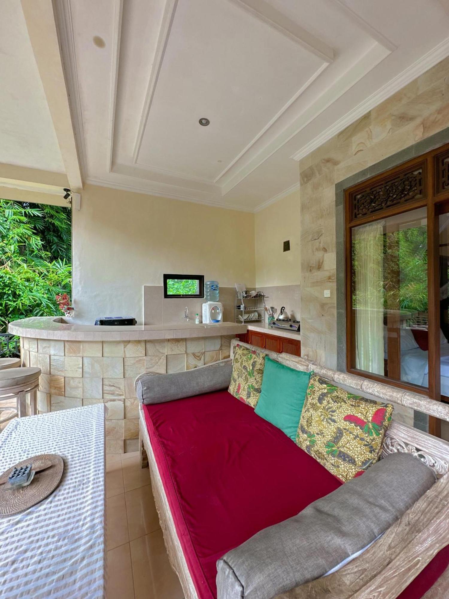 Taman percutian Kukuh House