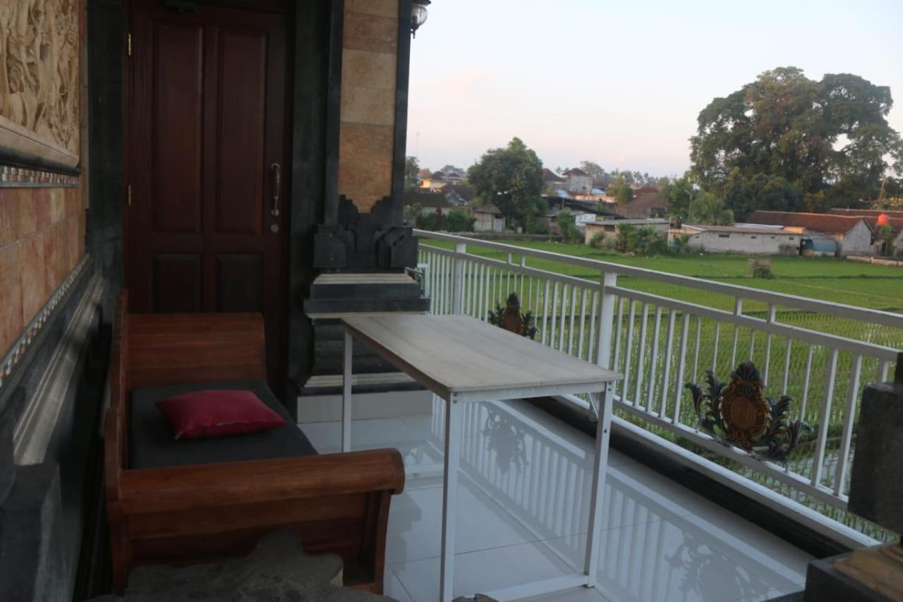 Tiara Guest house *