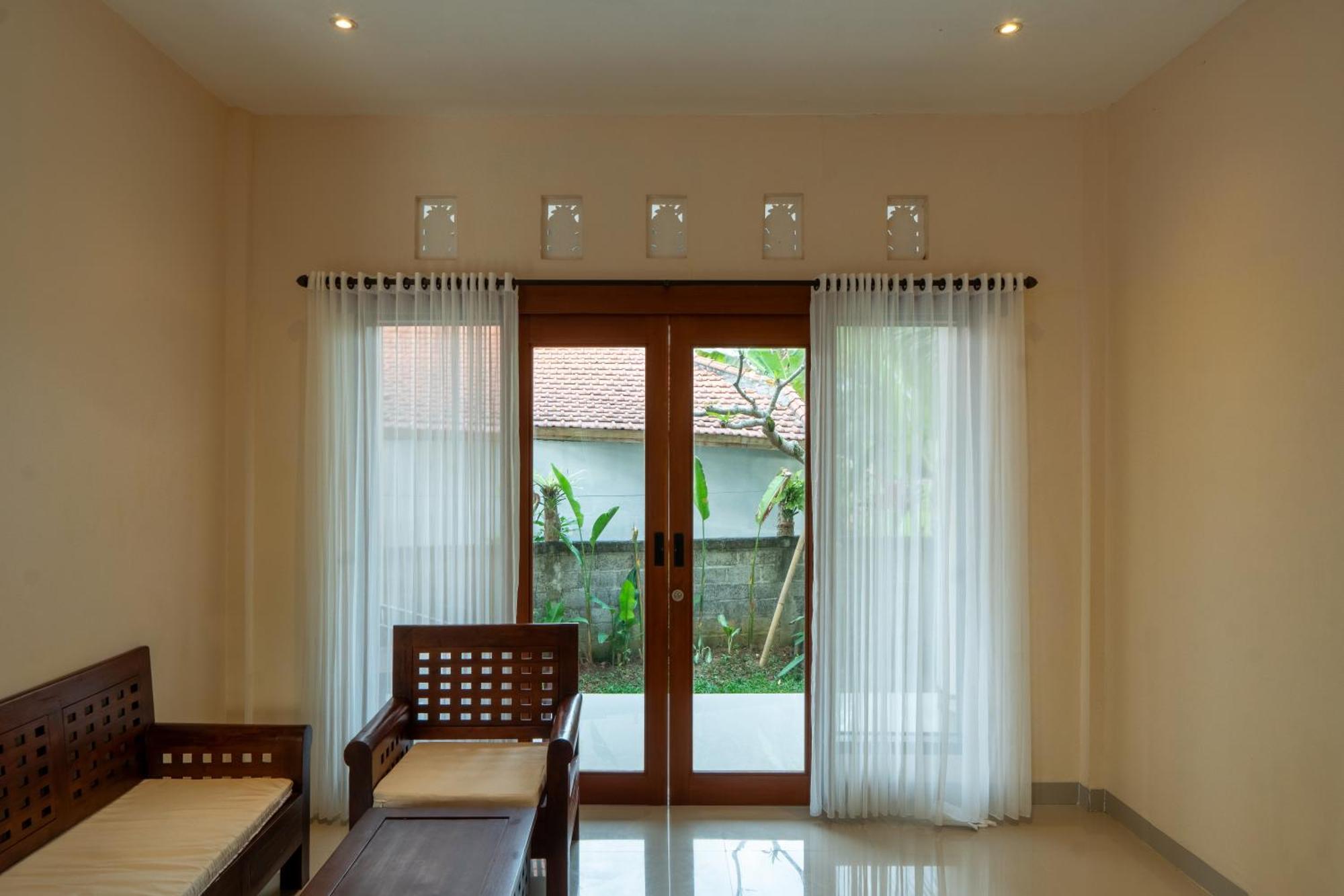 Baran Swaha Guest house *