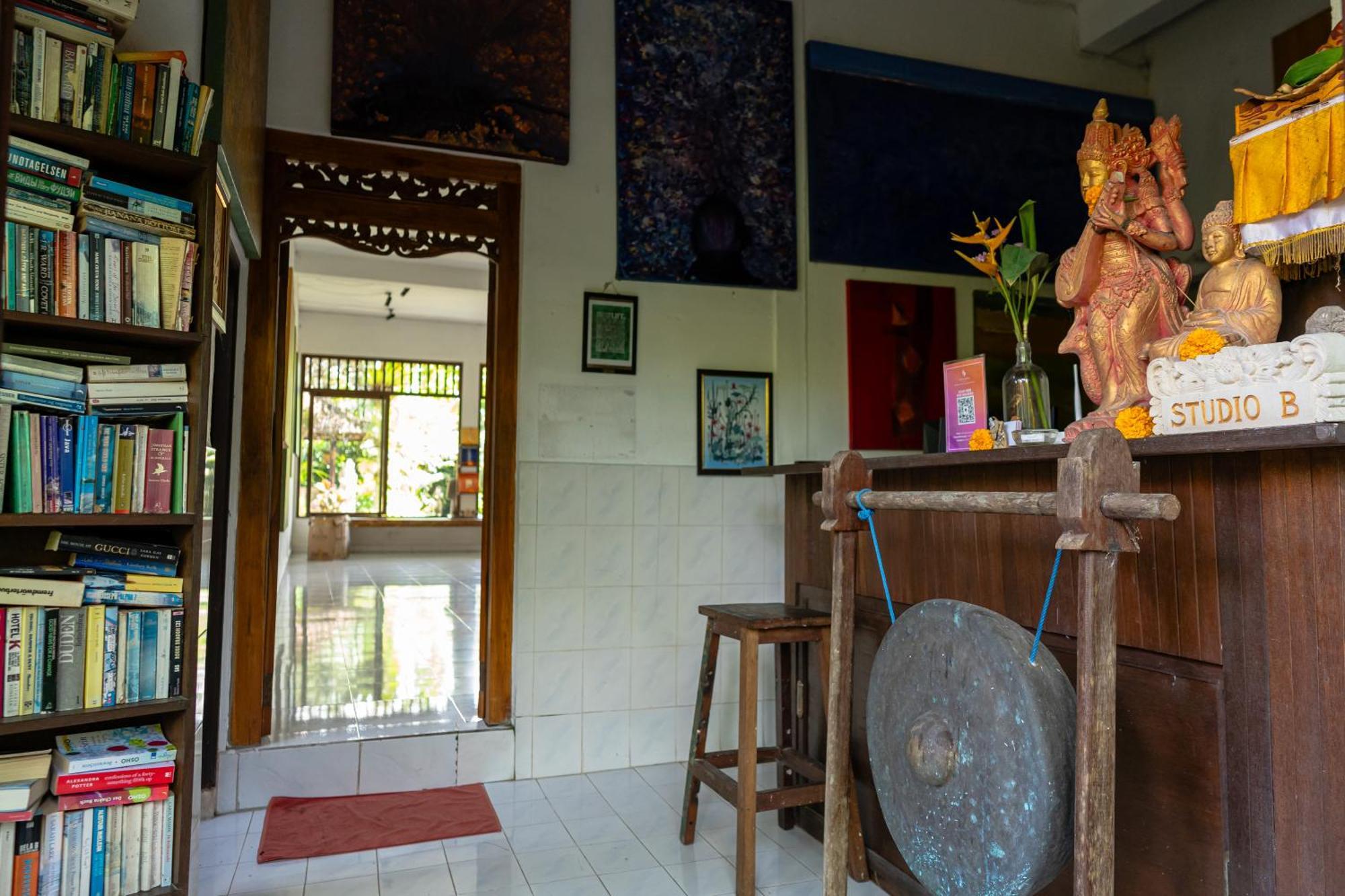 Santra Putra At Karja Art Space