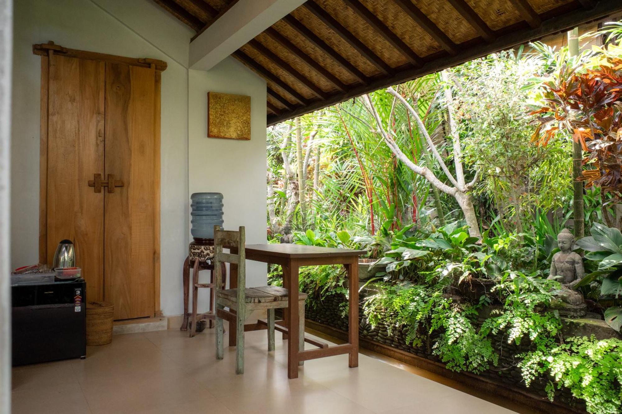 Santra Putra At Karja Art Space * Ubud (Bali)