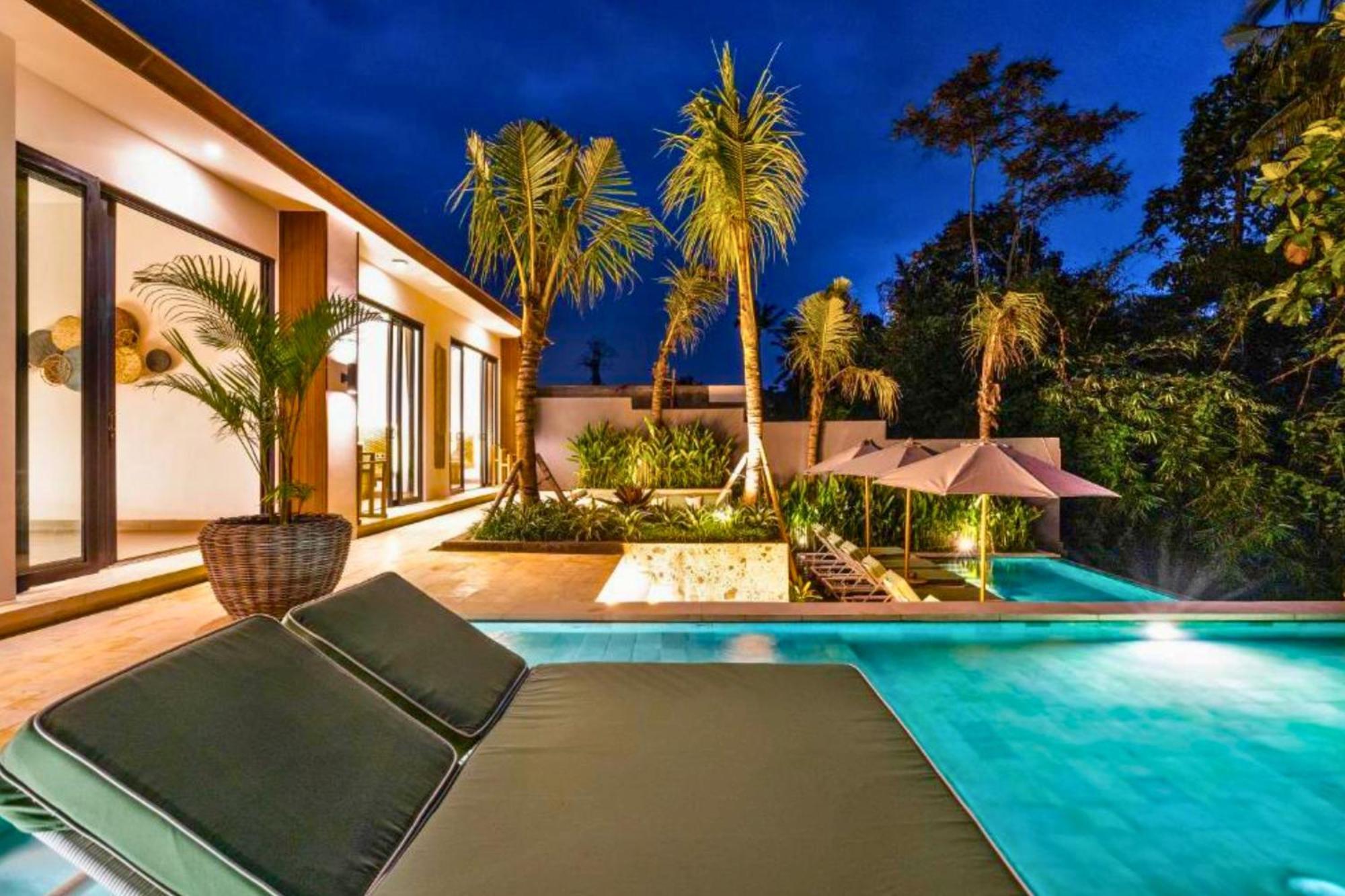 Sambara 4 Bedroom Private Pool Zn202