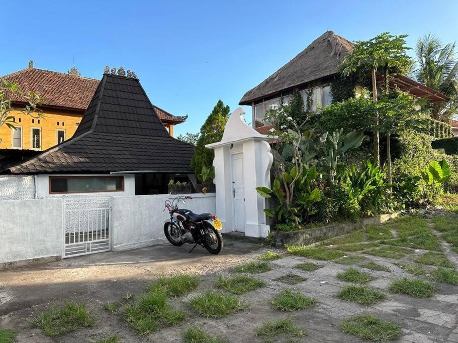 Aman Di Jiwa House Close To Center * Ubud (Bali)