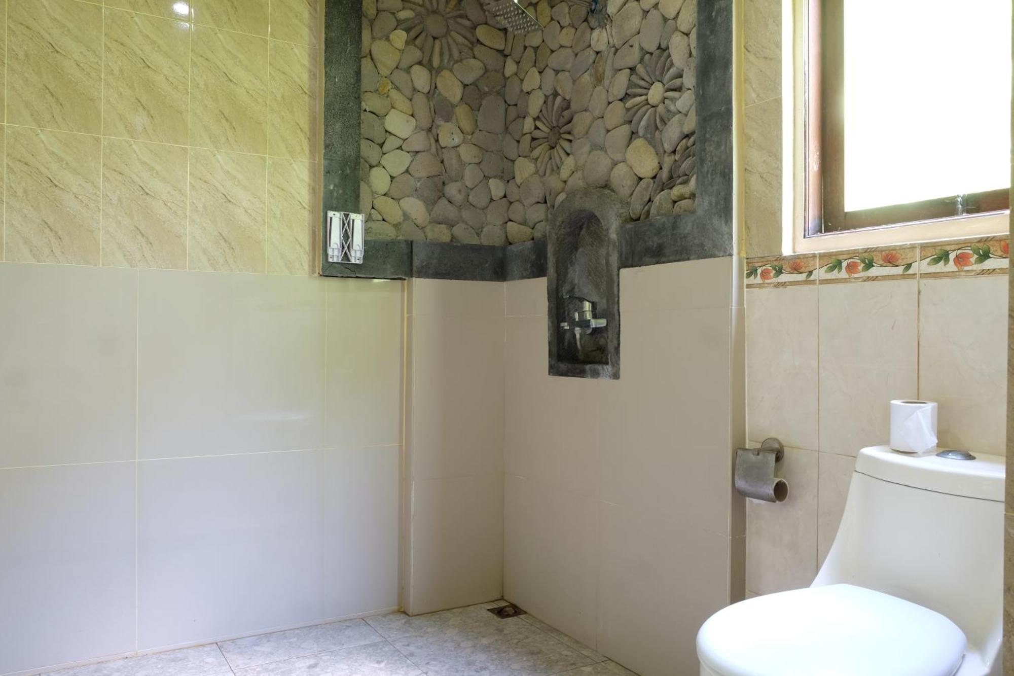 Suastika Guest house 2*