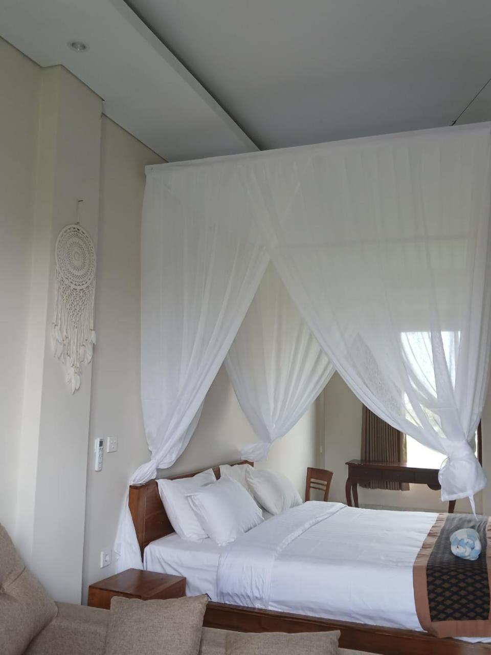 Nyoman Villa