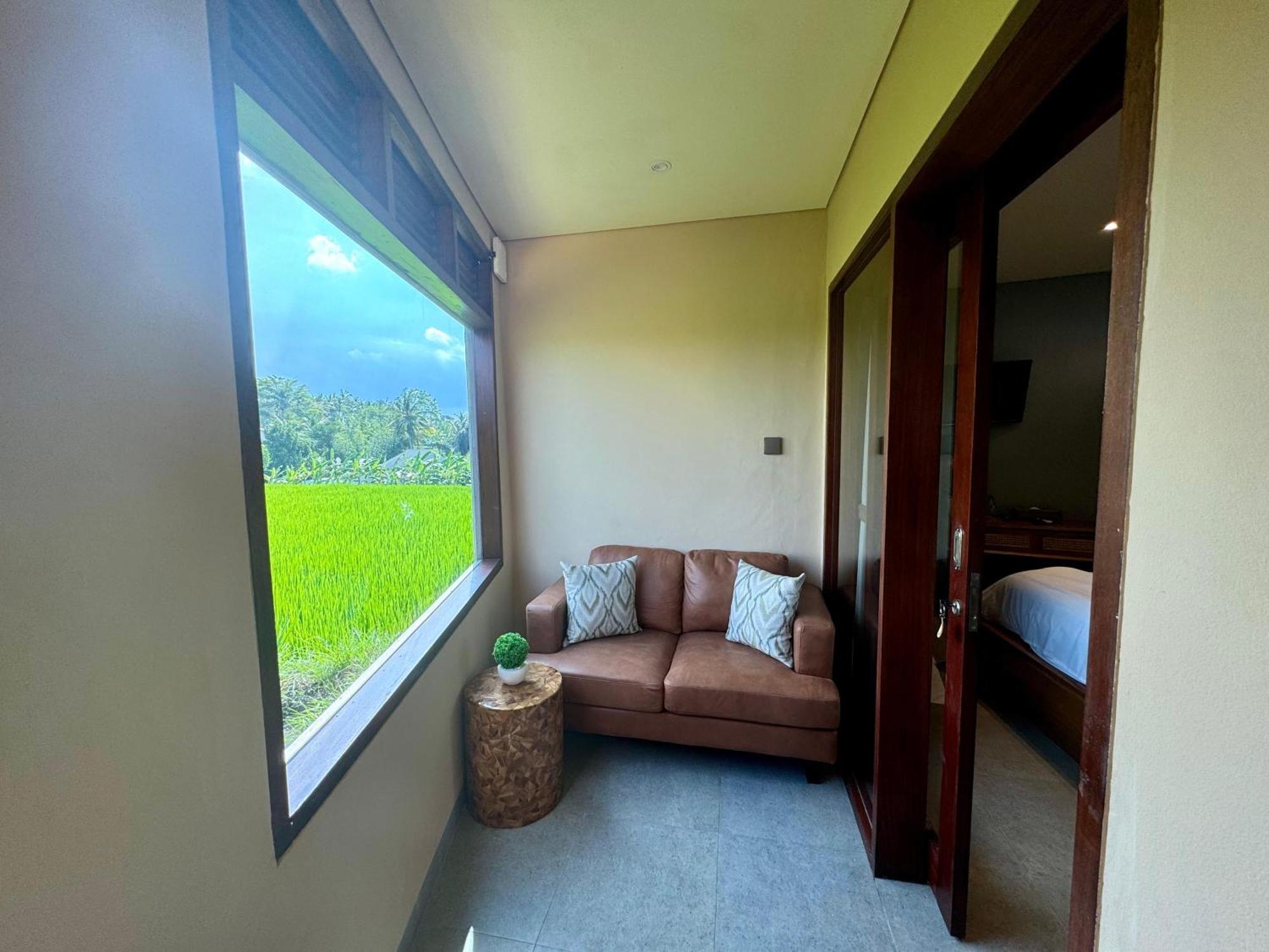 Kari Senja Luxury