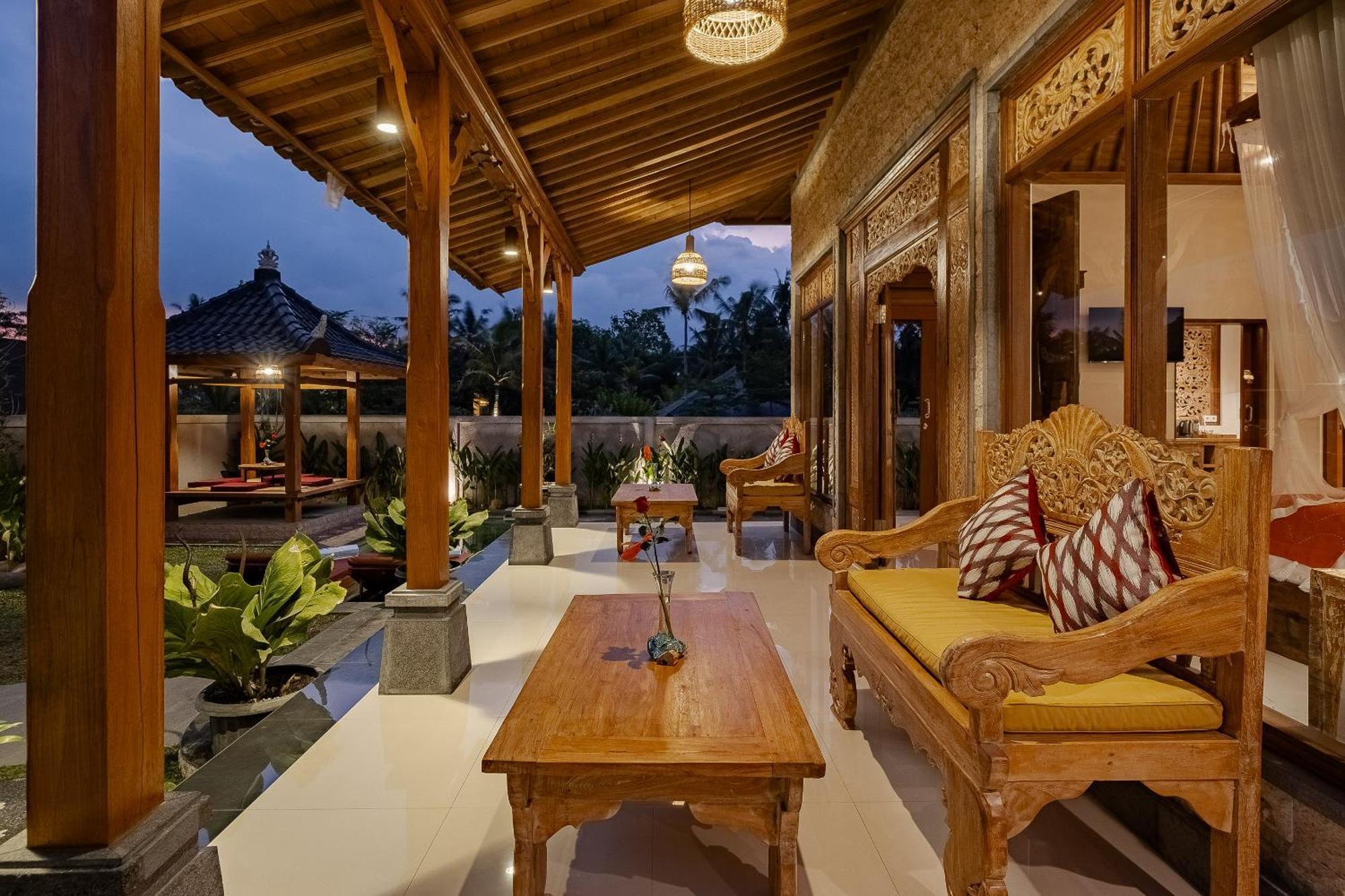 Ari Yudha Villa