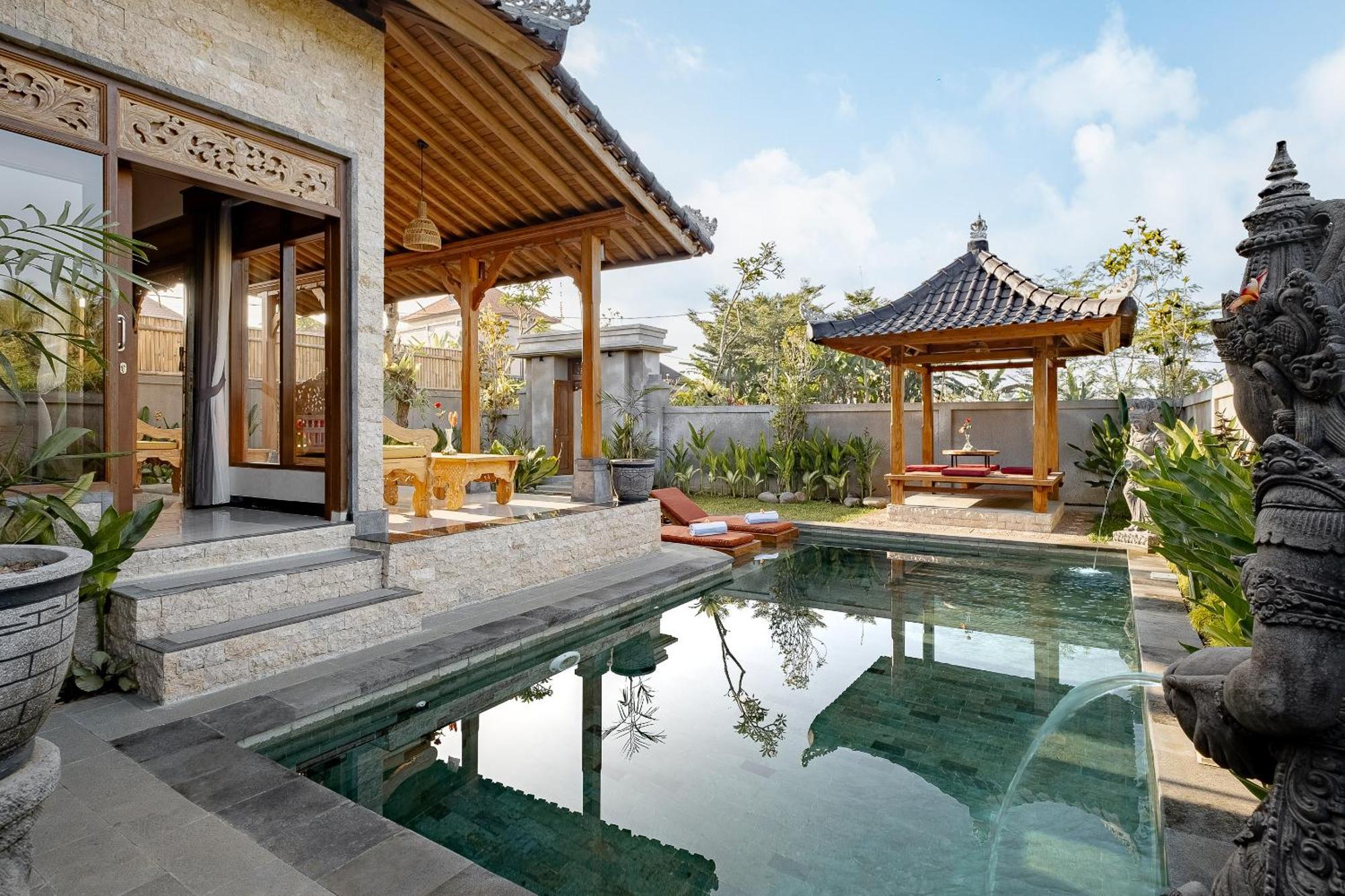 Ari Yudha Villa *