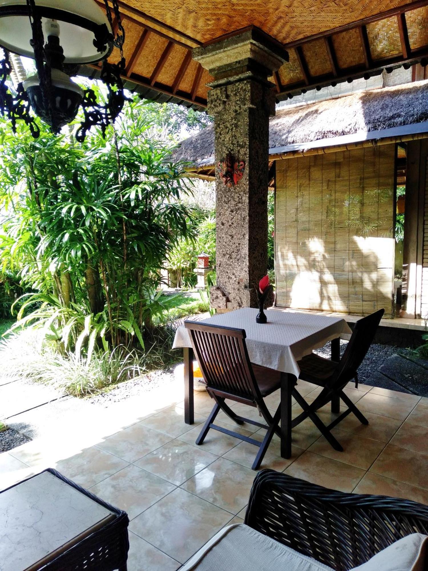 Anomcottages *