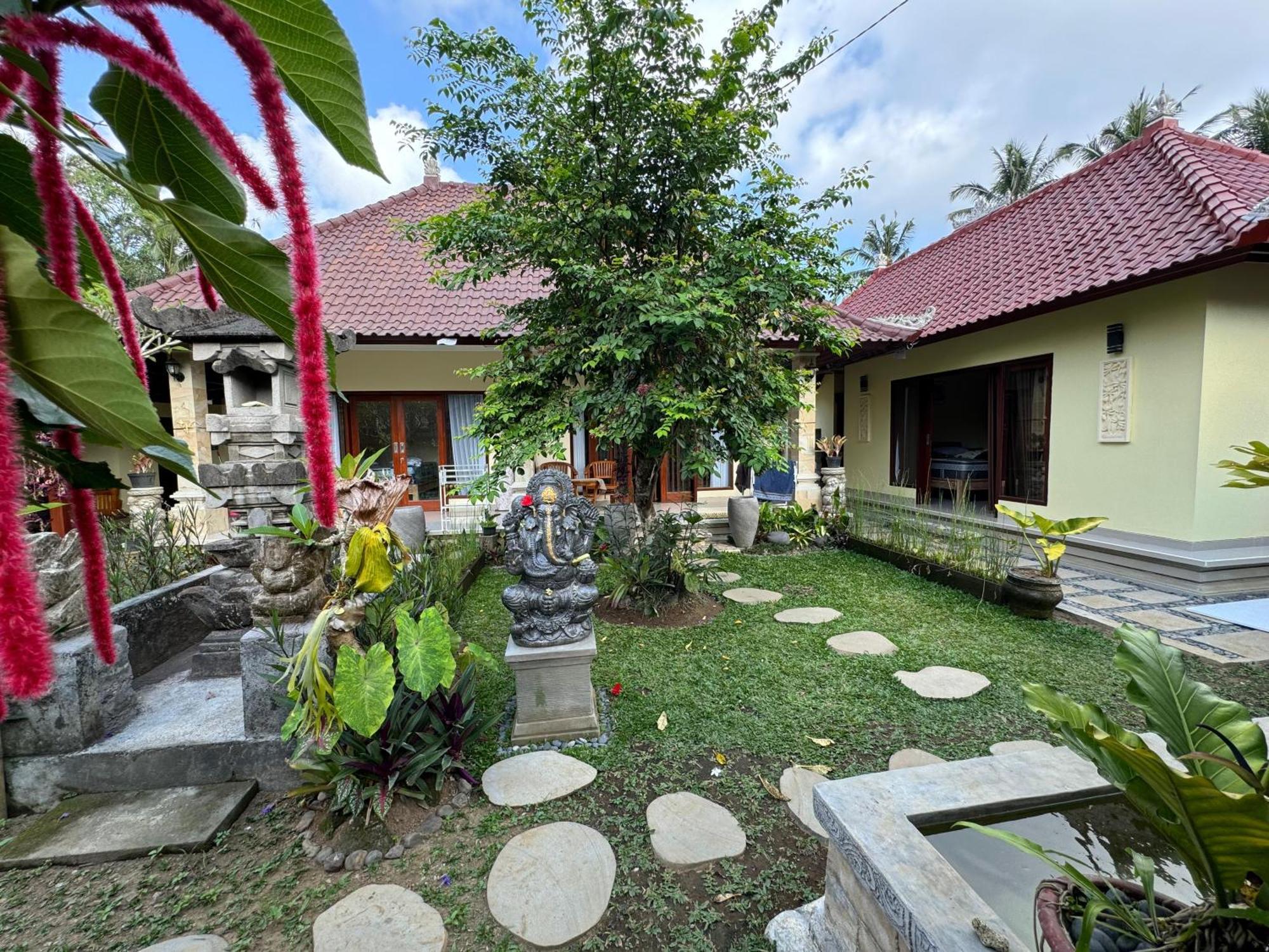 Guest house Aruna House