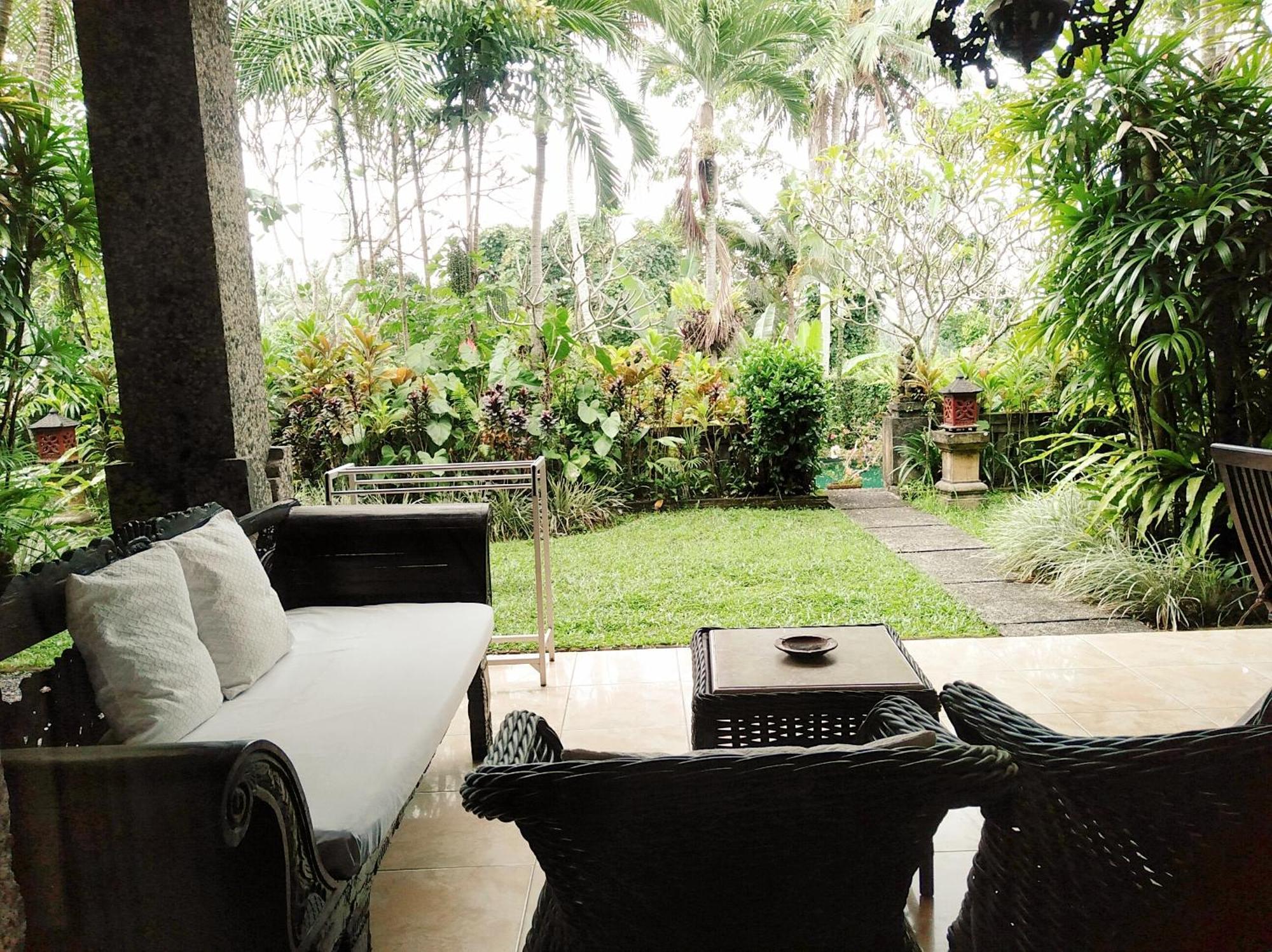 Anomcottages Bed & Breakfast *