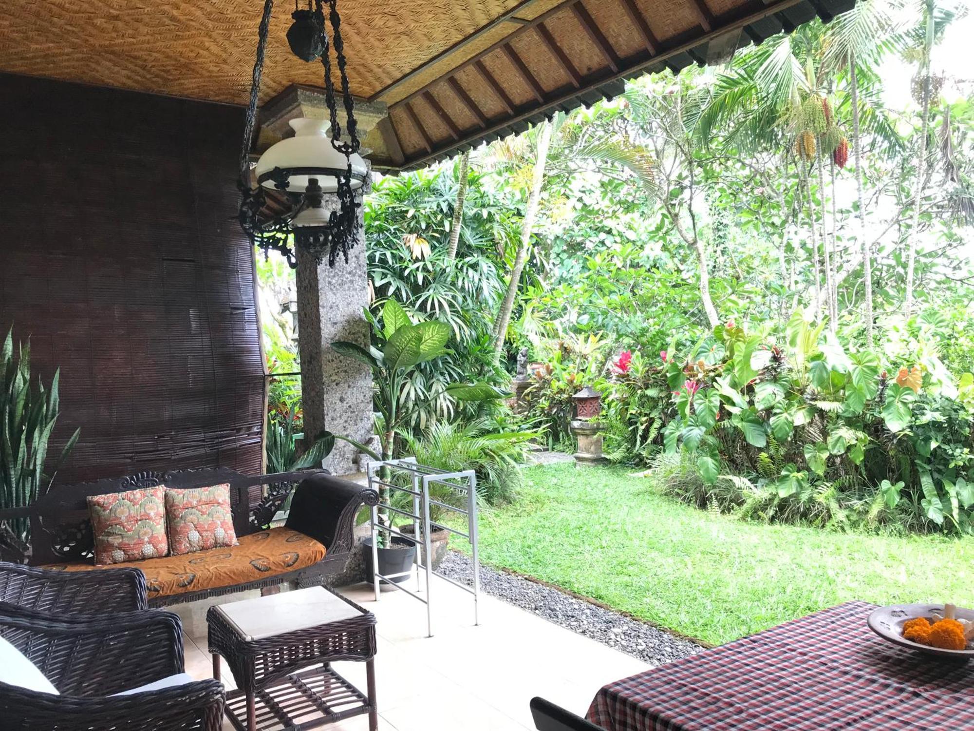 Anomcottages Bed & Breakfast *