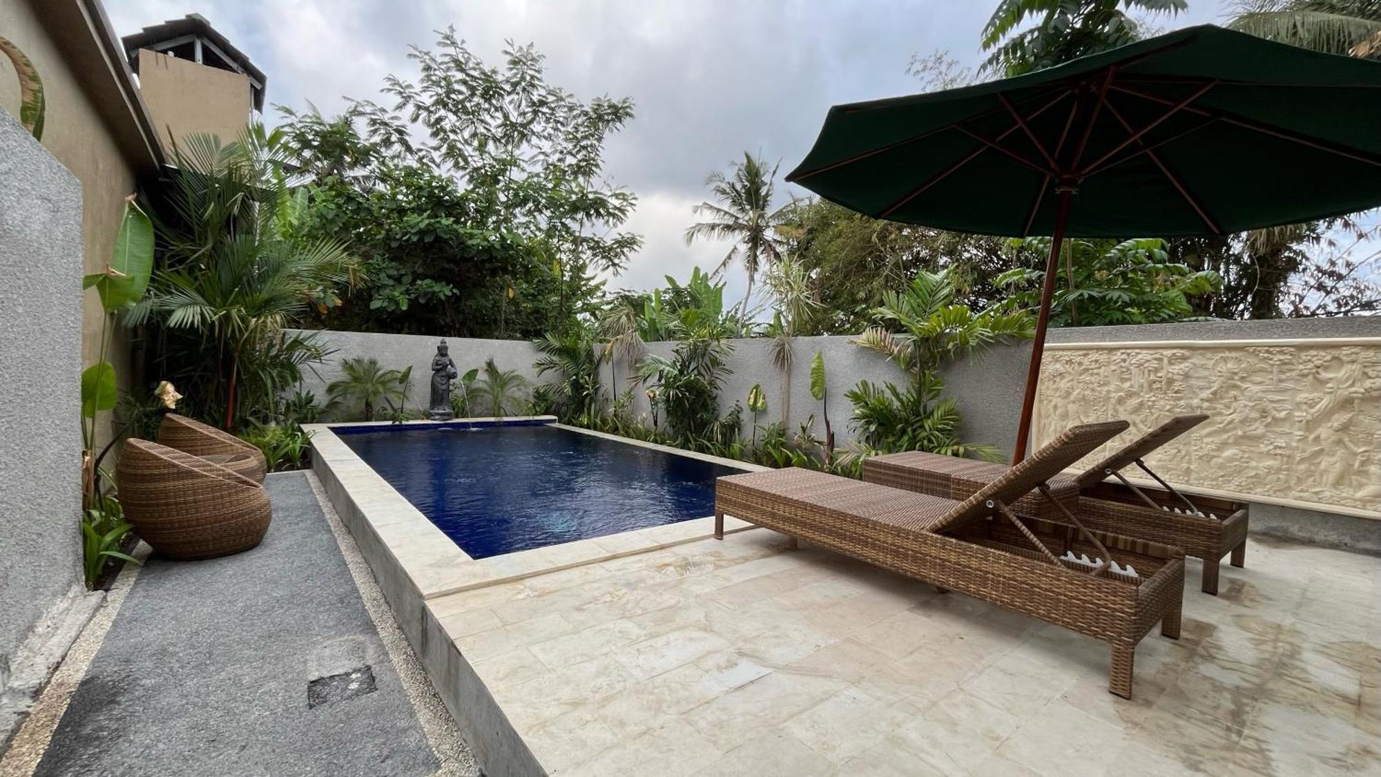 De Mangku Guest house *