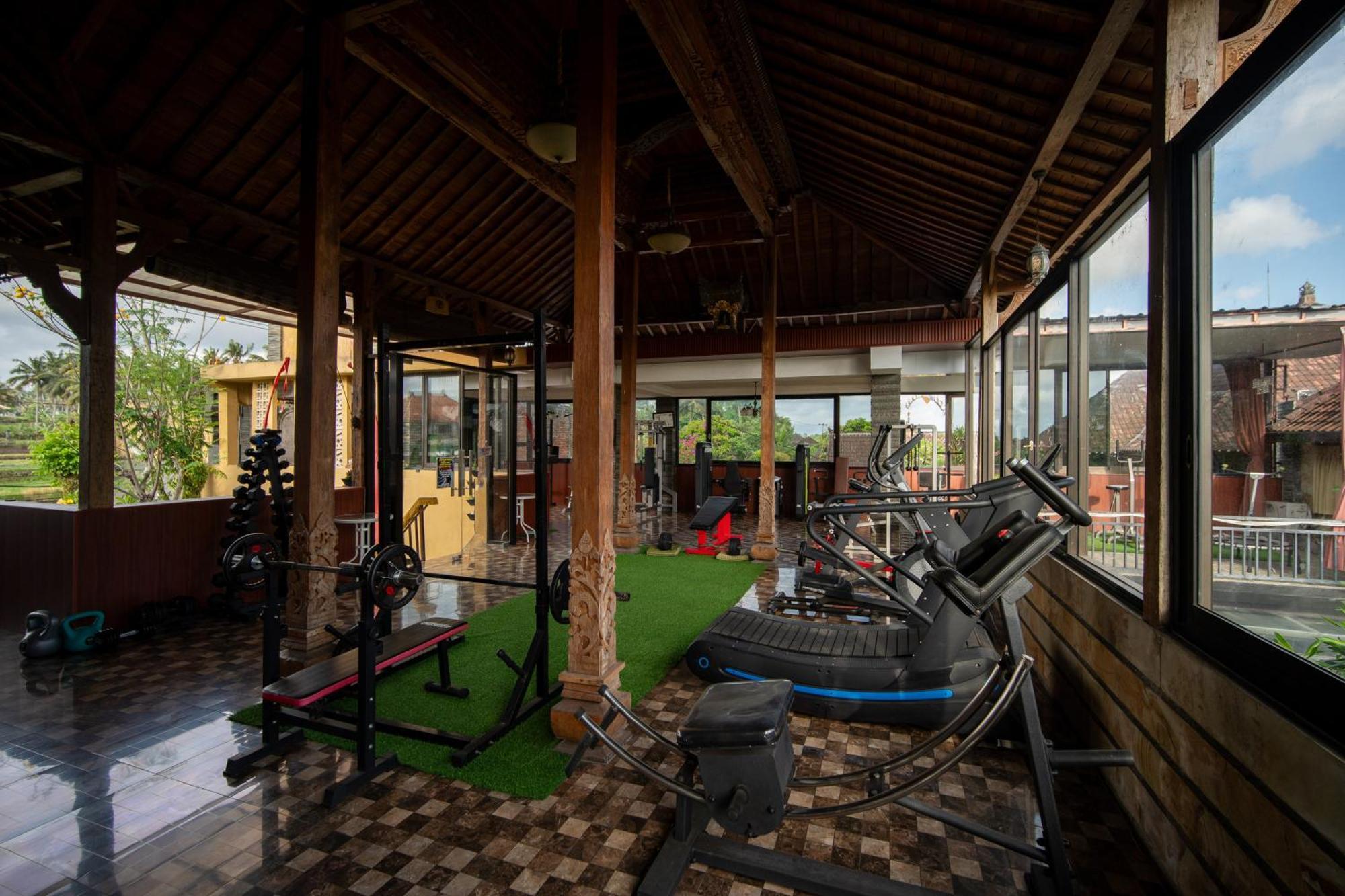 Guest house Kubu Sari *