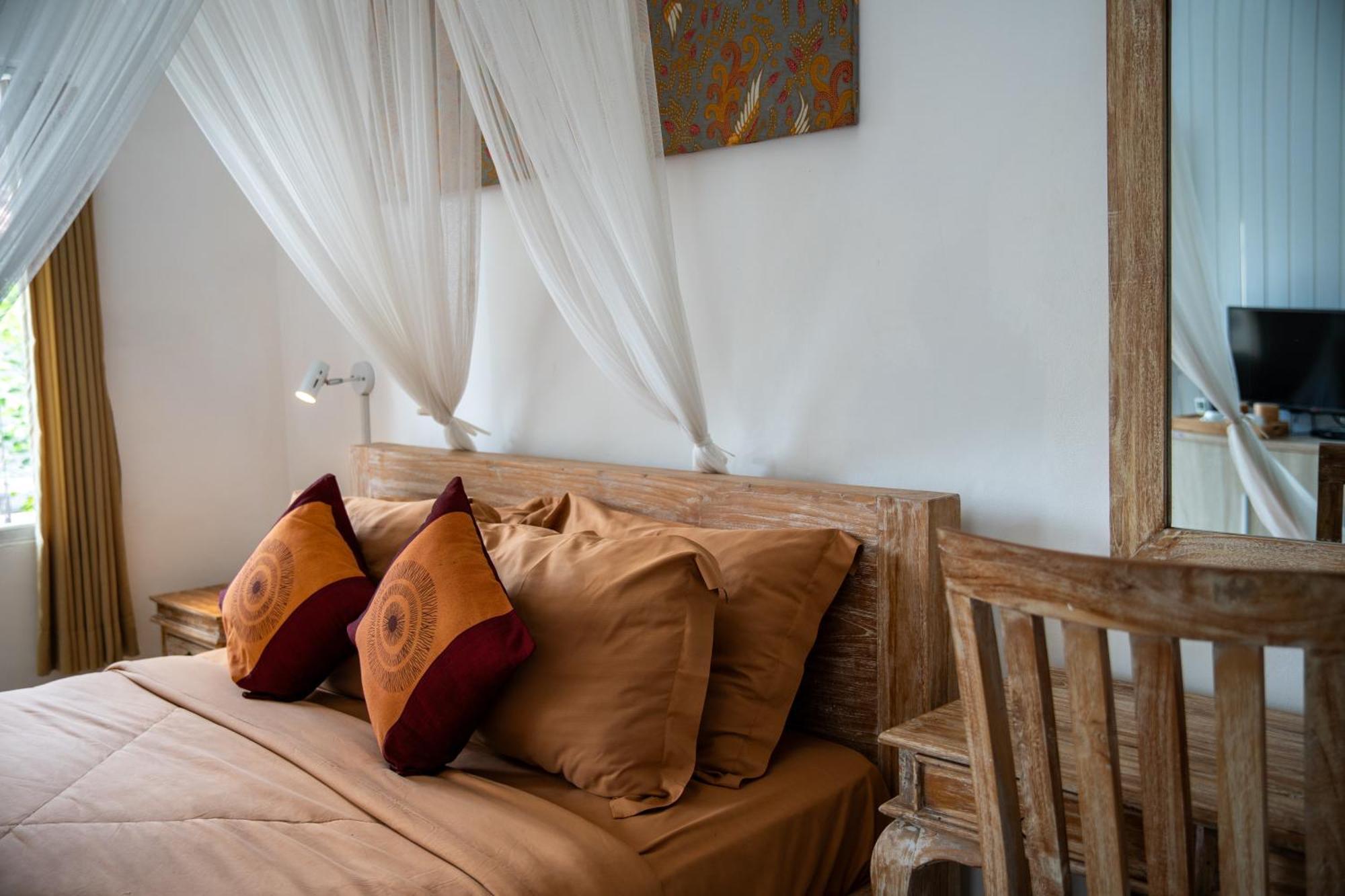 Kubu Sari Guest house
