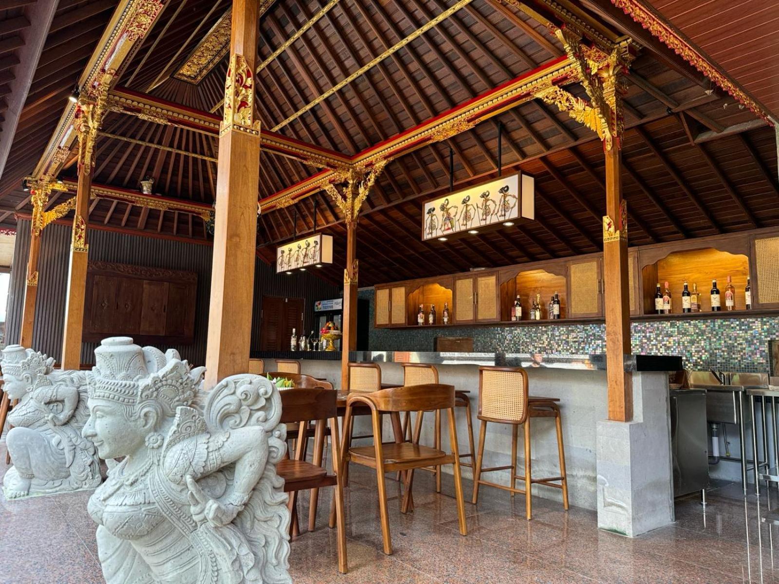Puri Kantor Legacy - Heritage Palace 4* Ubud