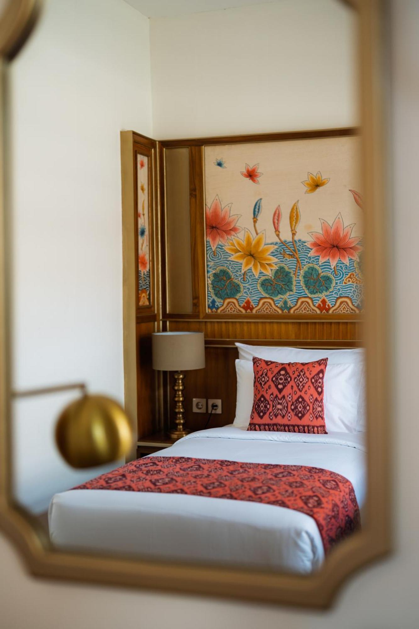 Puri Kantor Legacy - Heritage Palace Hotel
