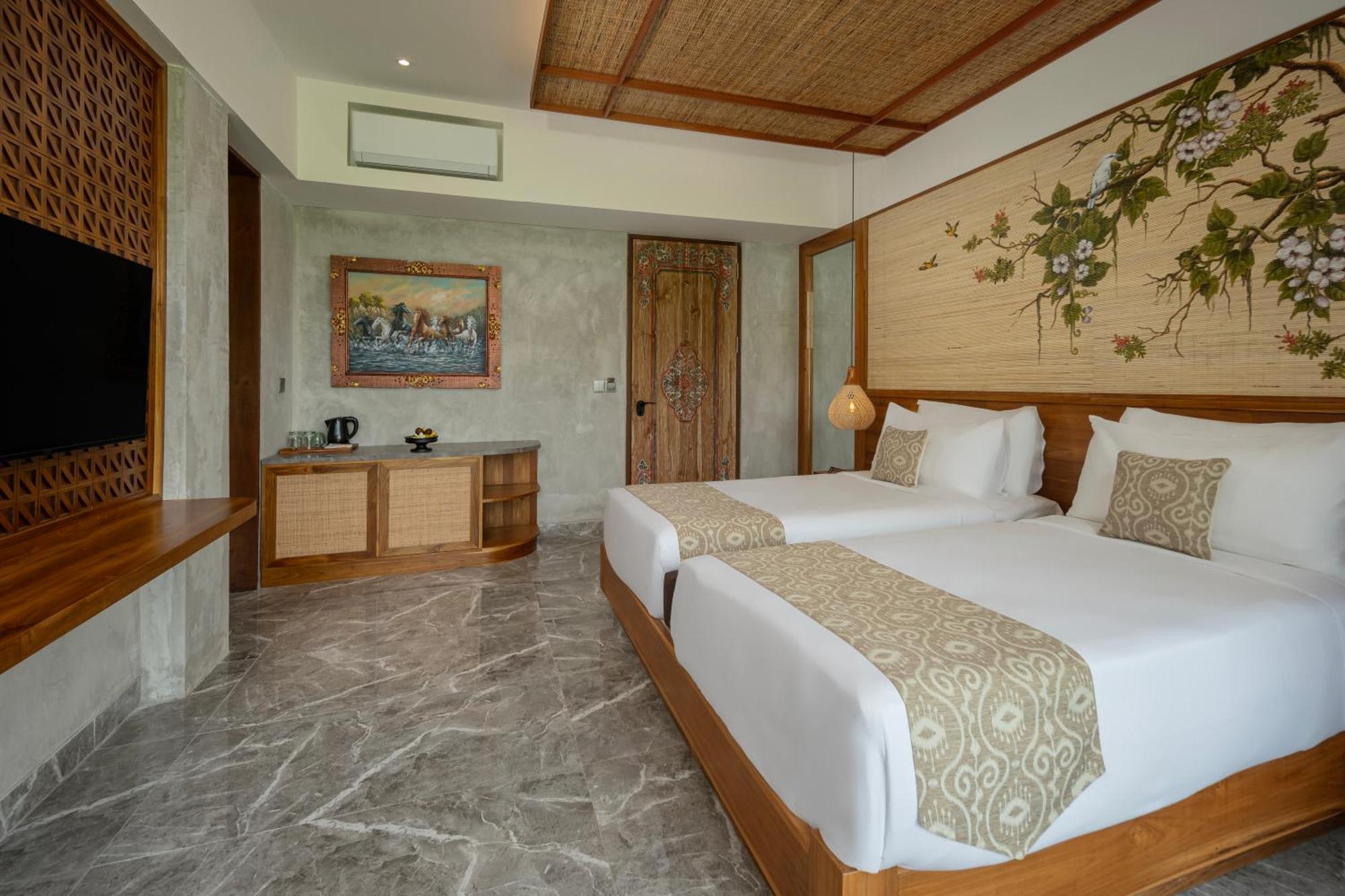 Hotel Emana Akatara 4*