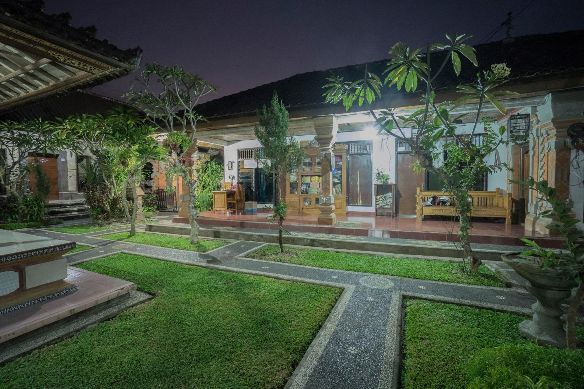 Amertha Ayu Homestay *