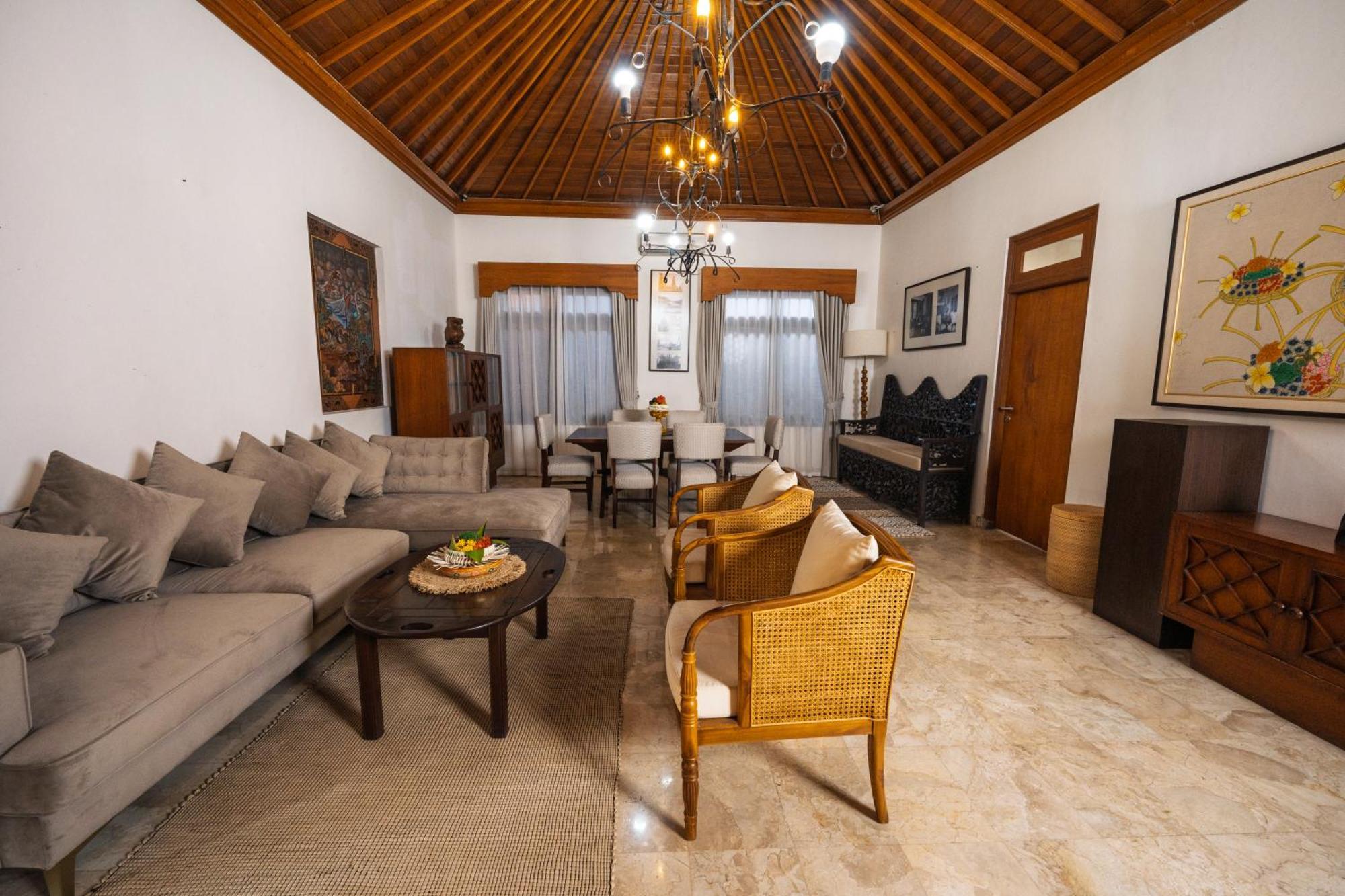 Puri Kantor Legacy - Heritage Palace Hotel