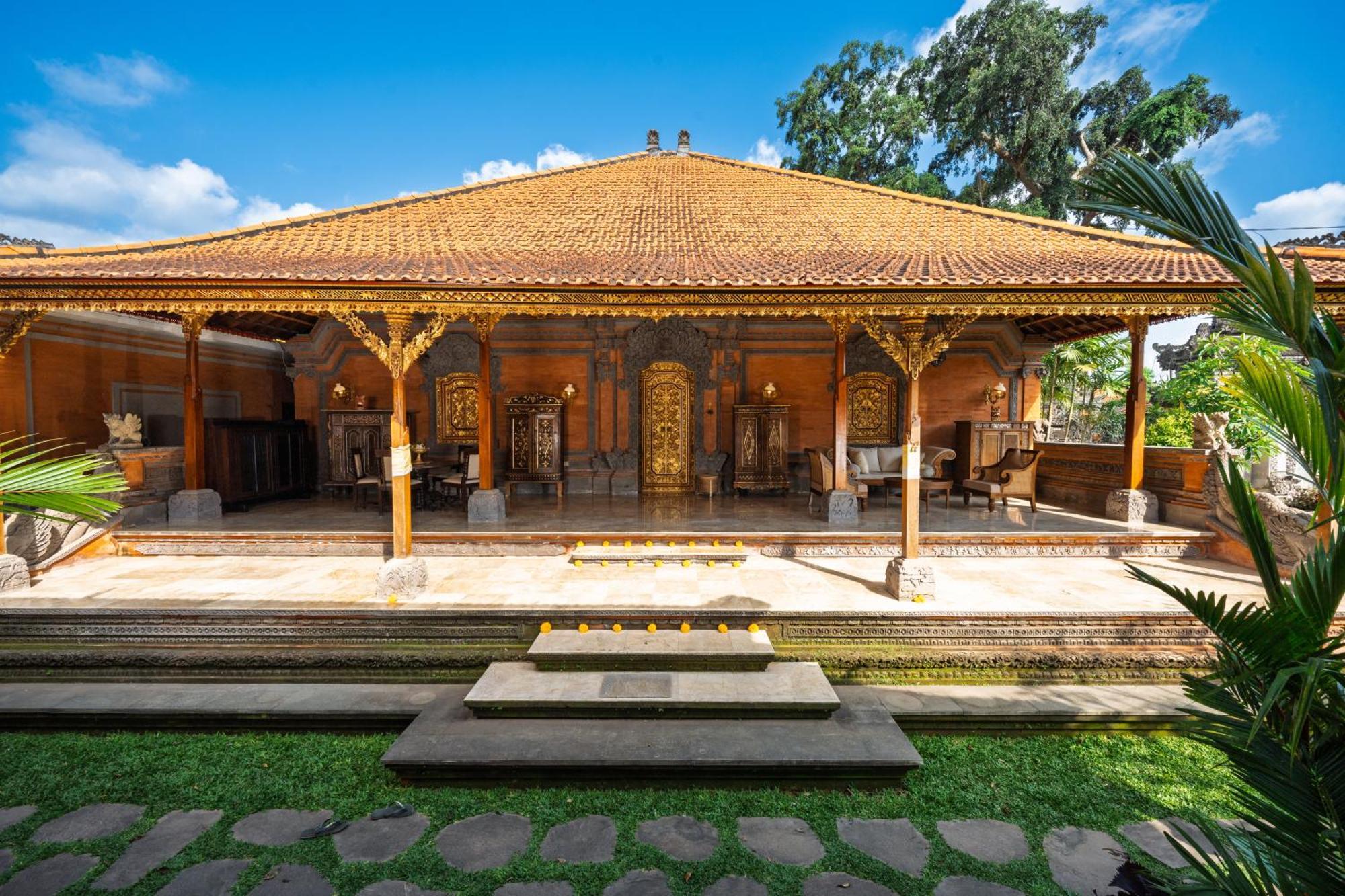 Puri Kantor Legacy - Heritage Palace 4* Ubud