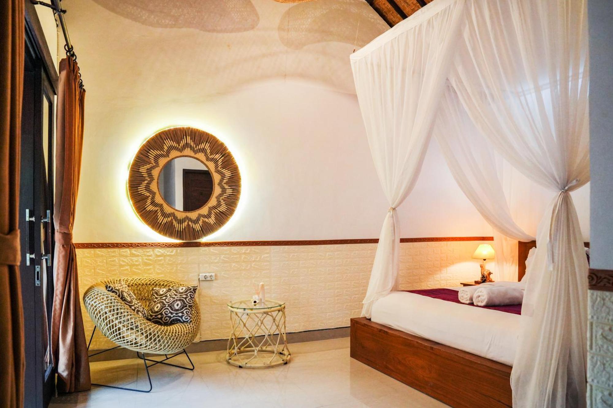 2bdr Classic + Pool, Garden, Kitchen, Pond Ubud (Bali)