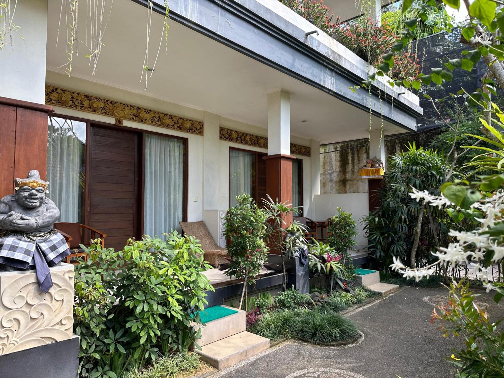 Brata Hotel Ubud (Bali)