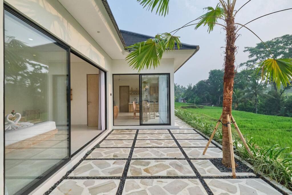 Newly! 3bdr Modern Close To Center Villa *