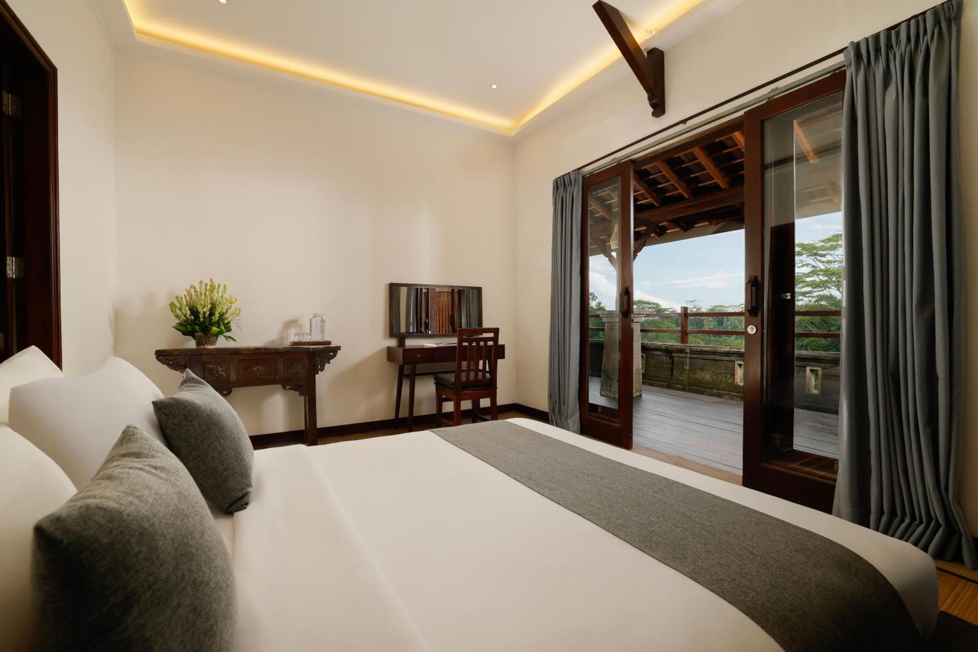 Leona Valley View By Nakula