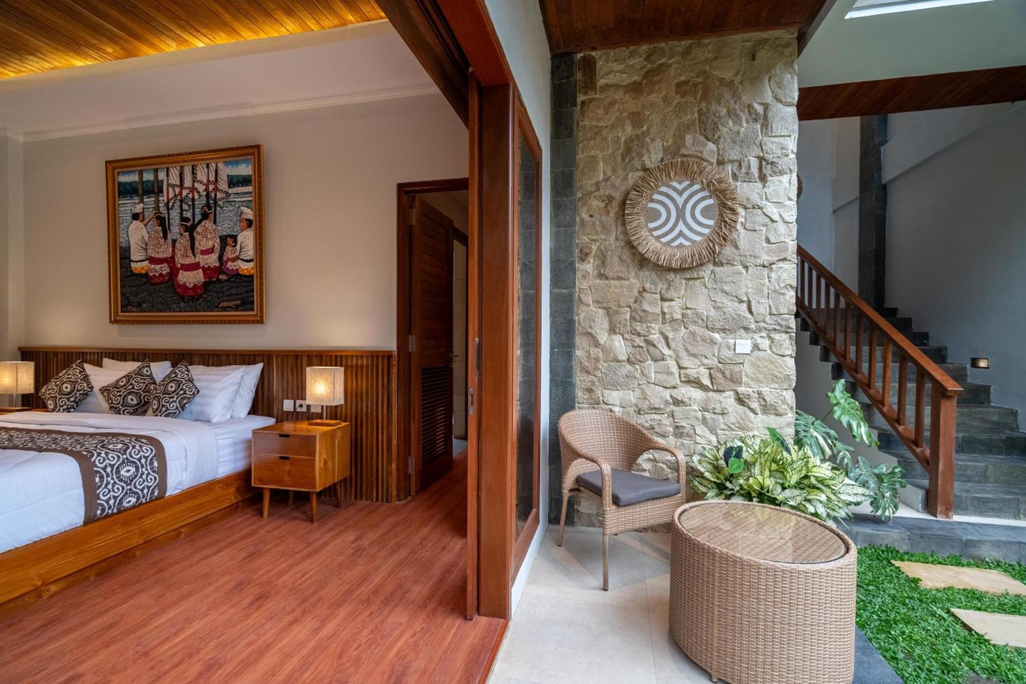 Viandra Villa *