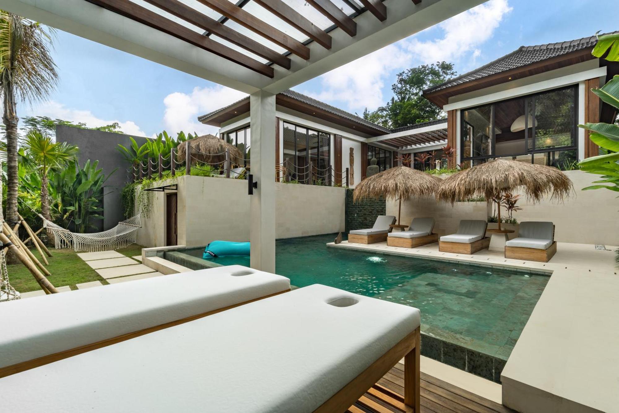 Villa Calvina By Balisuperhost *