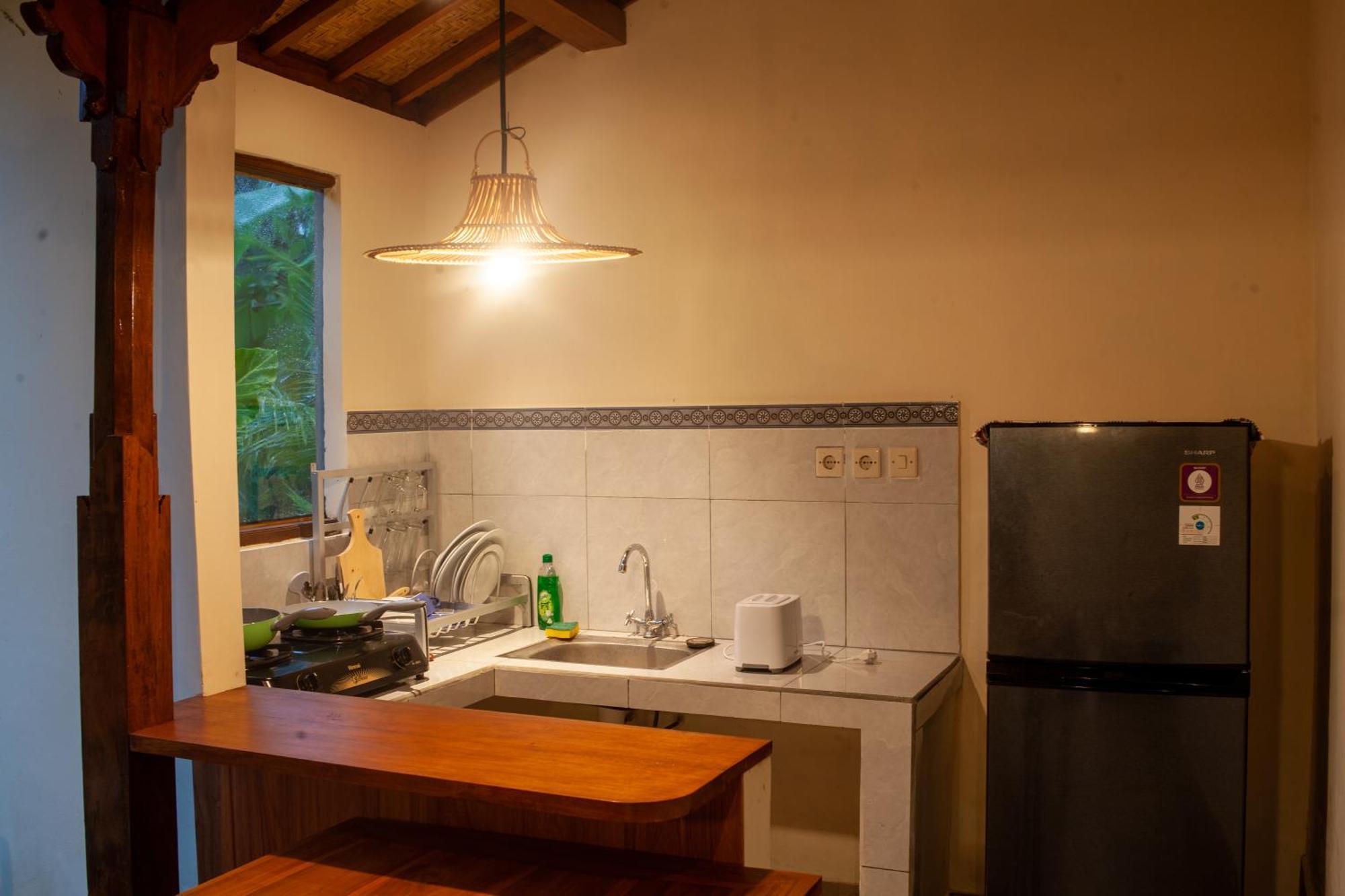 Darma Keliki Guest house *