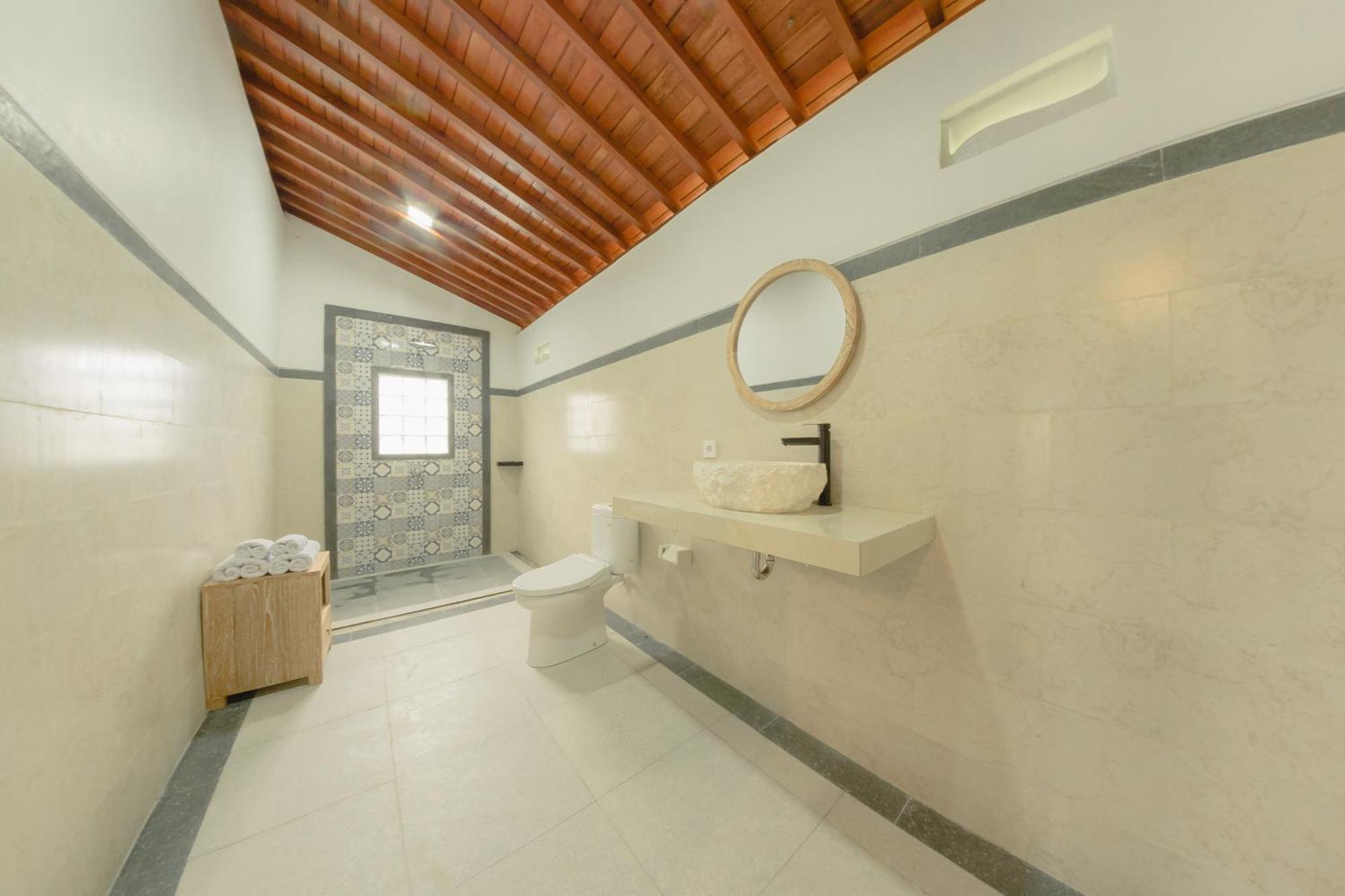 Bed & Breakfast Purana *