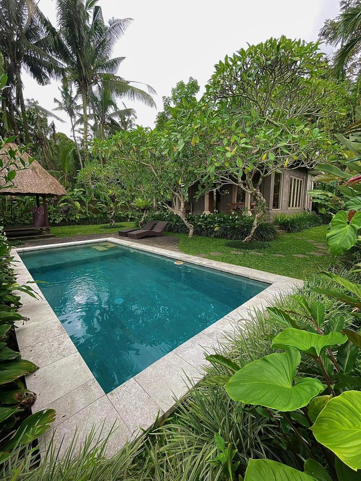 Thani Villa