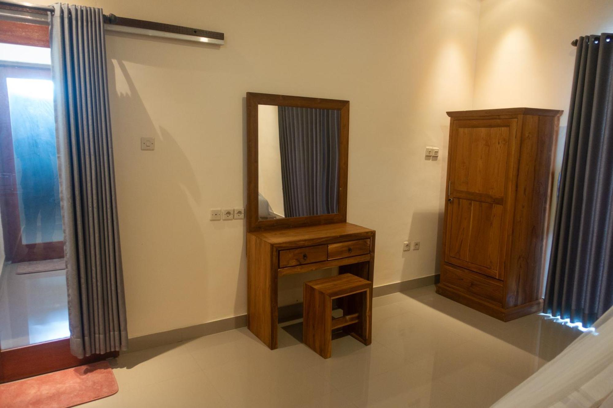 Nata Sari Guest house *
