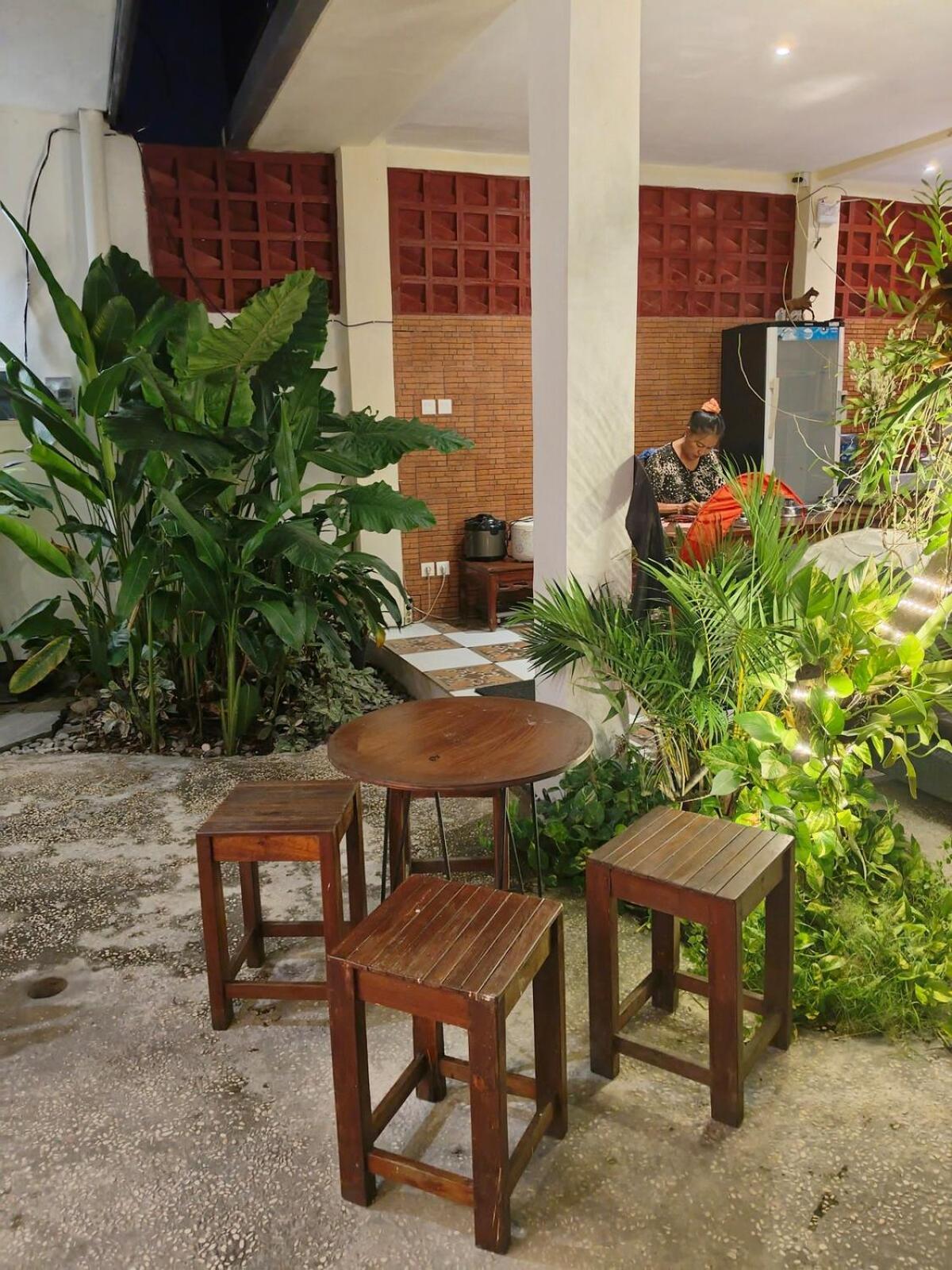 Ratu Ayu 8 Bedroom Villa Ubud (Bali)